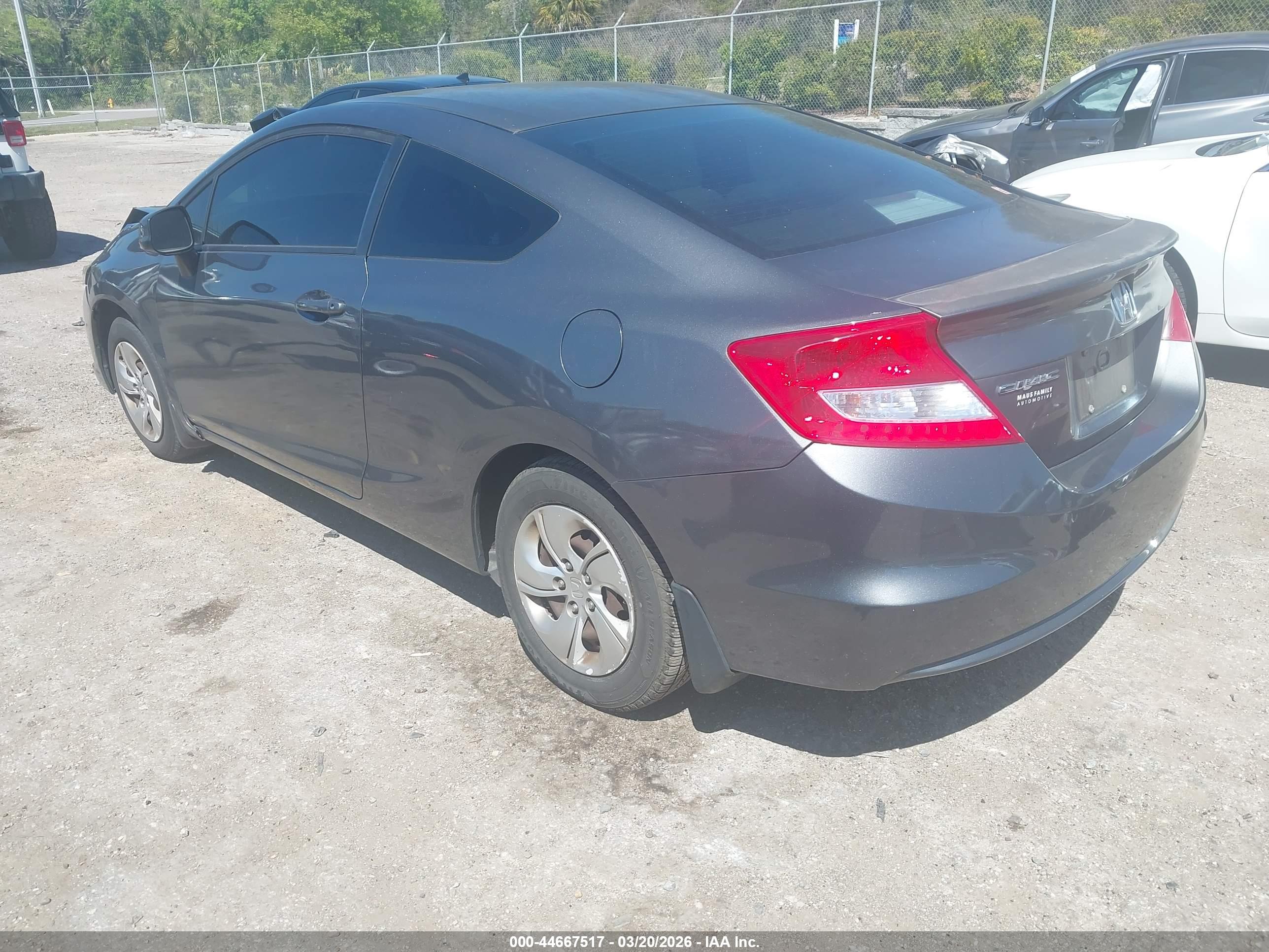 HONDA CIVIC image 3
