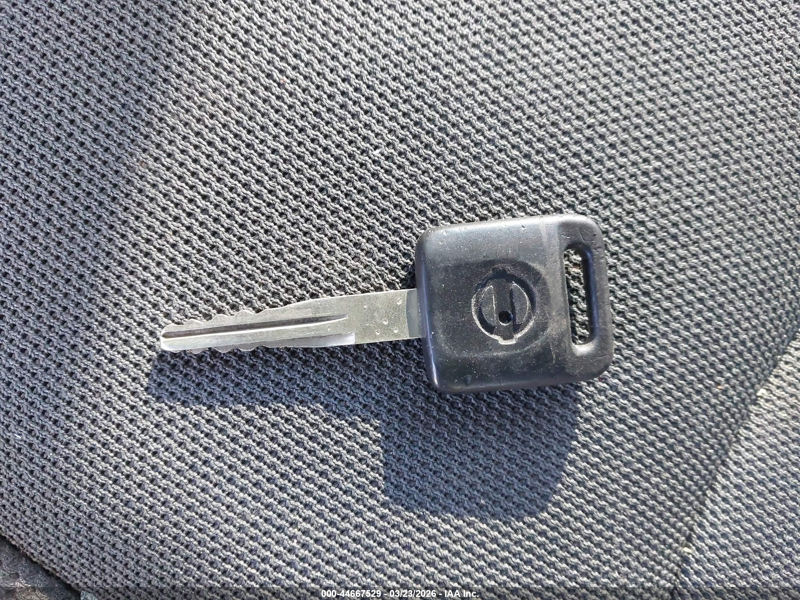 NISSAN FRONTIER image 11