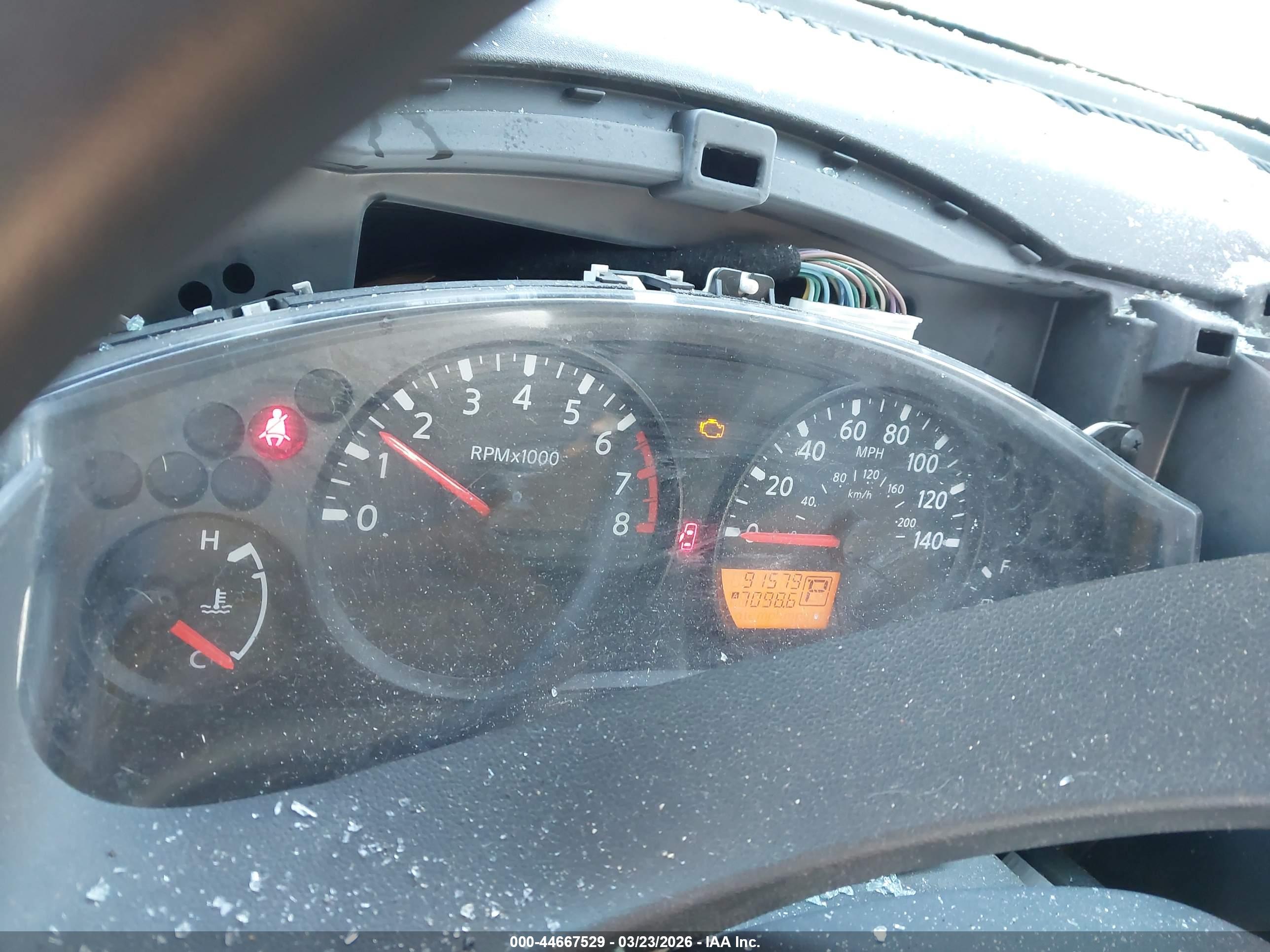 NISSAN FRONTIER image 7