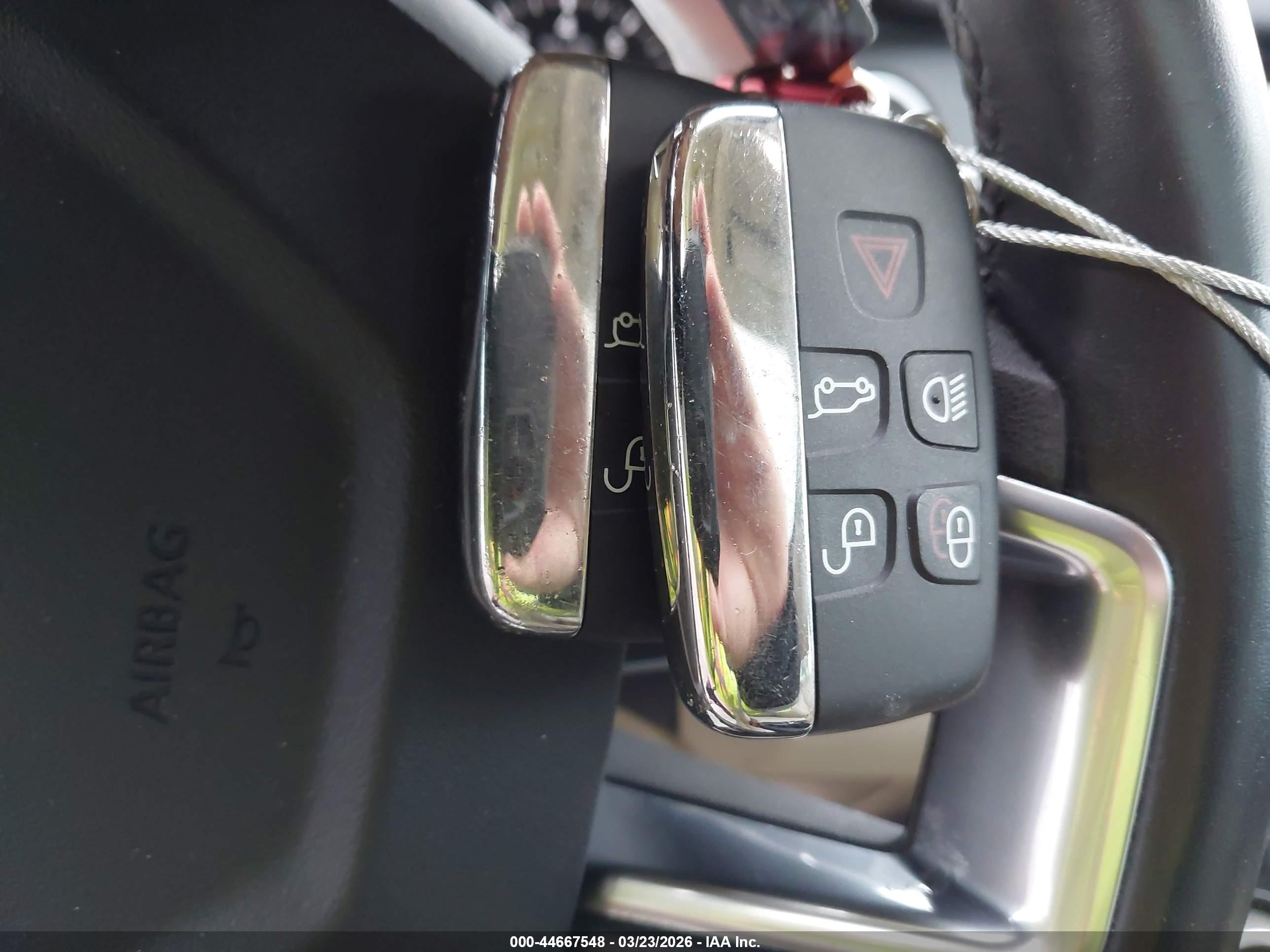 LAND ROVER image 11
