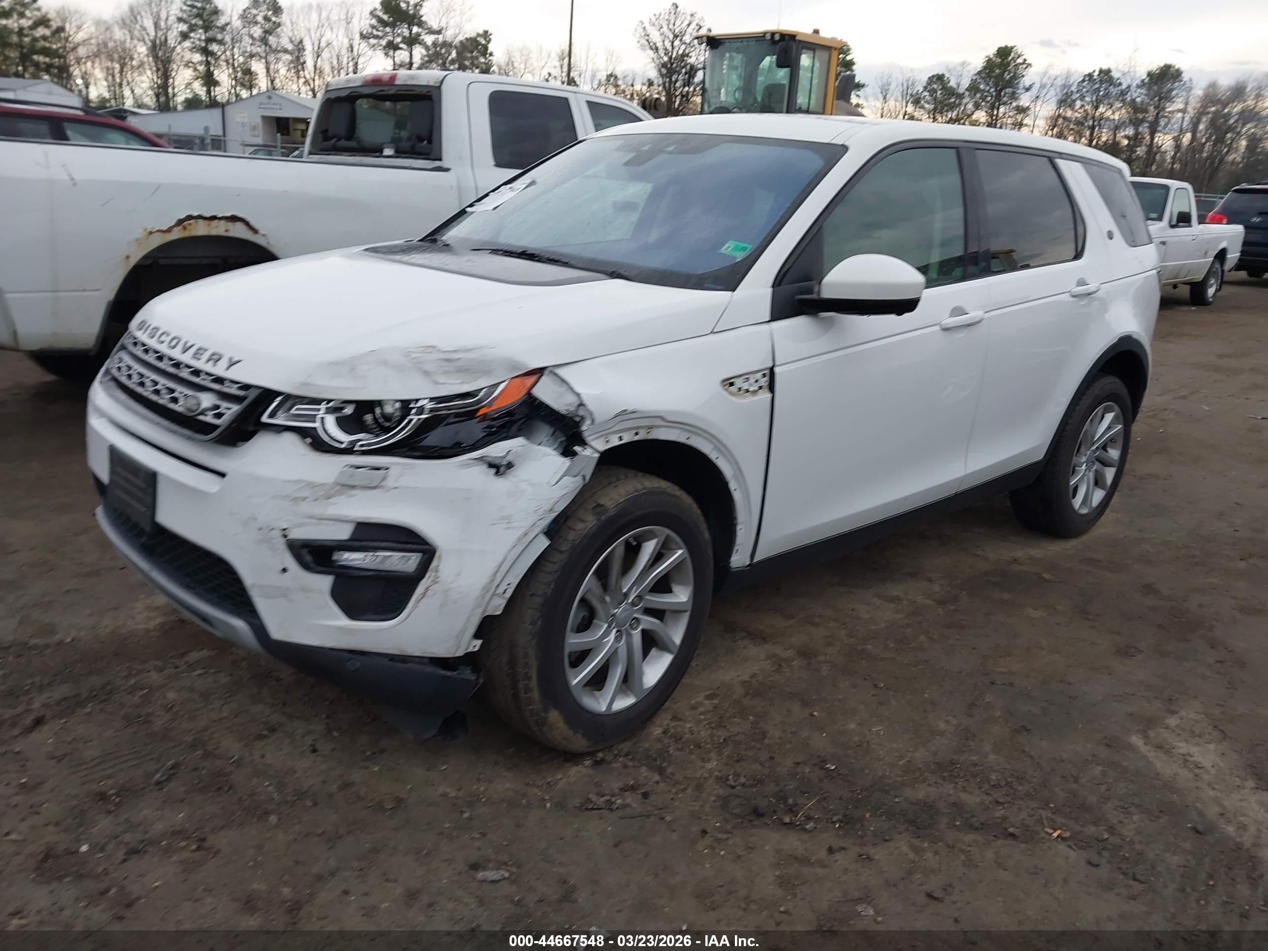 LAND ROVER image 2