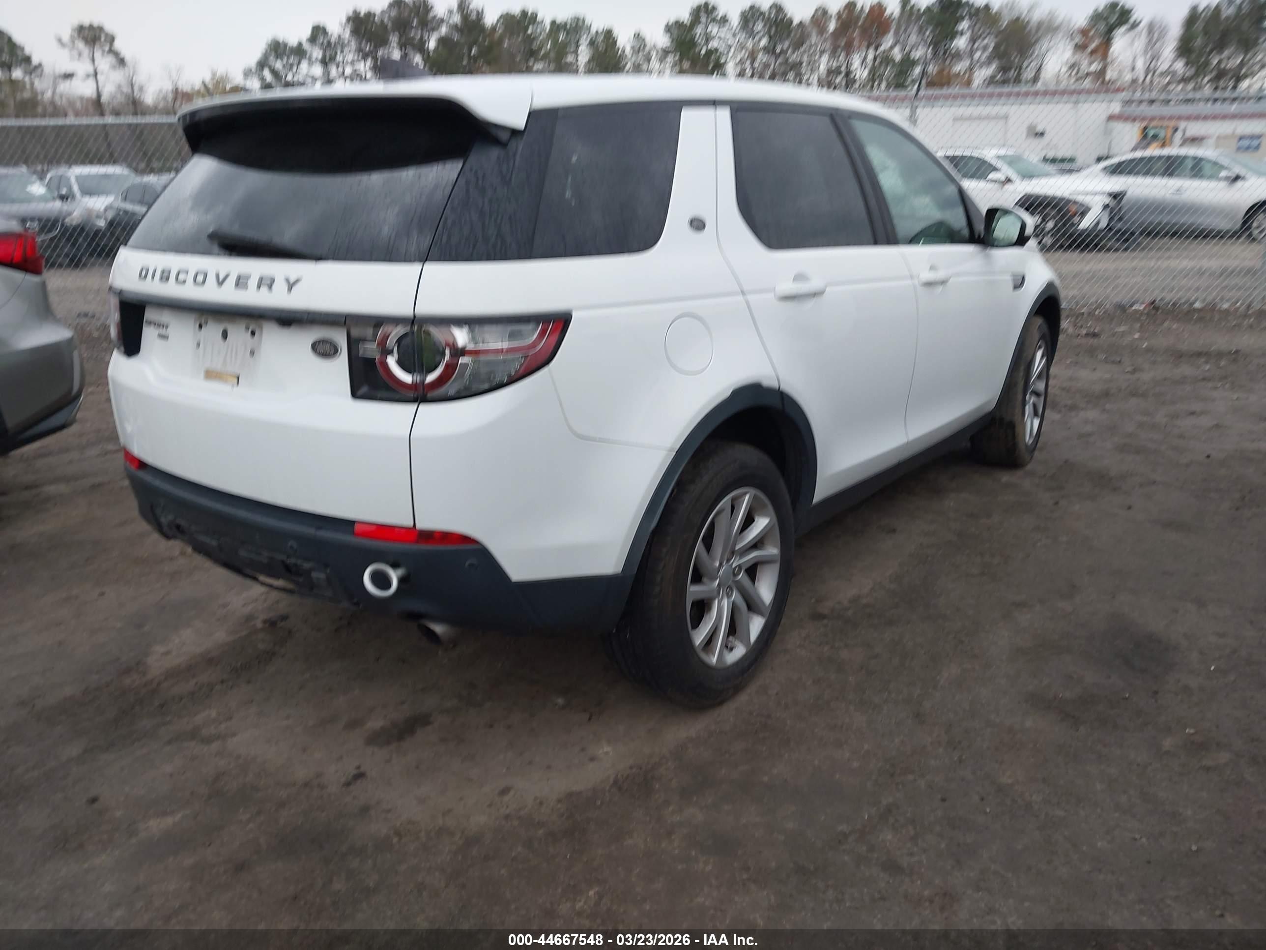 LAND ROVER image 4