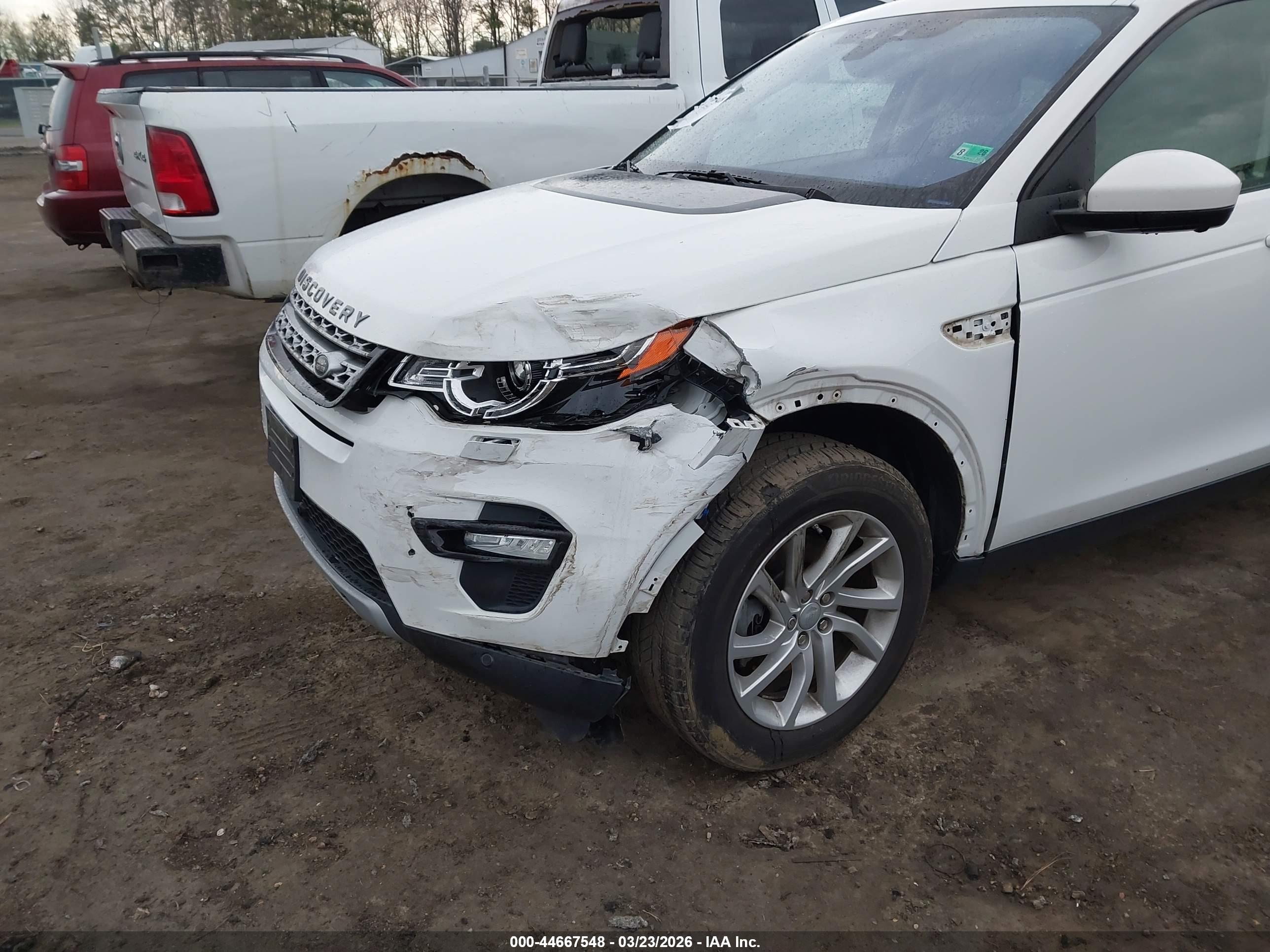 LAND ROVER image 6