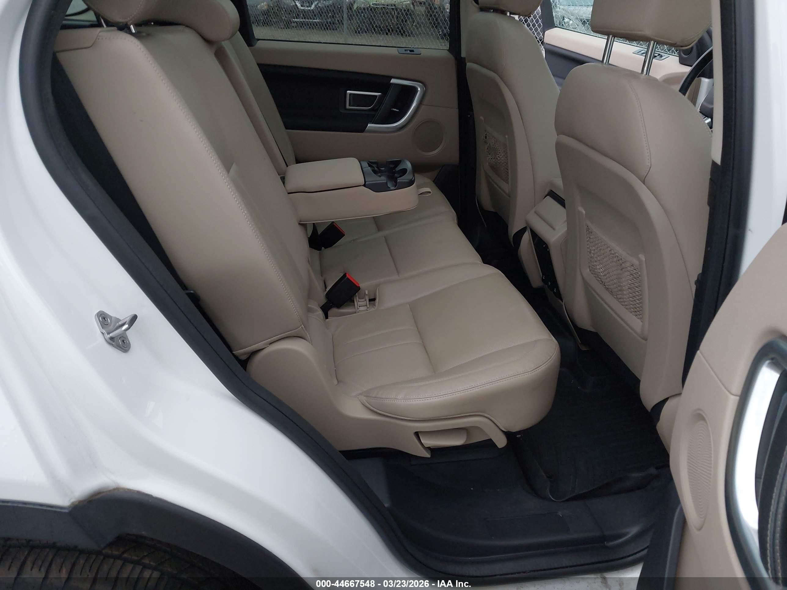 LAND ROVER image 8