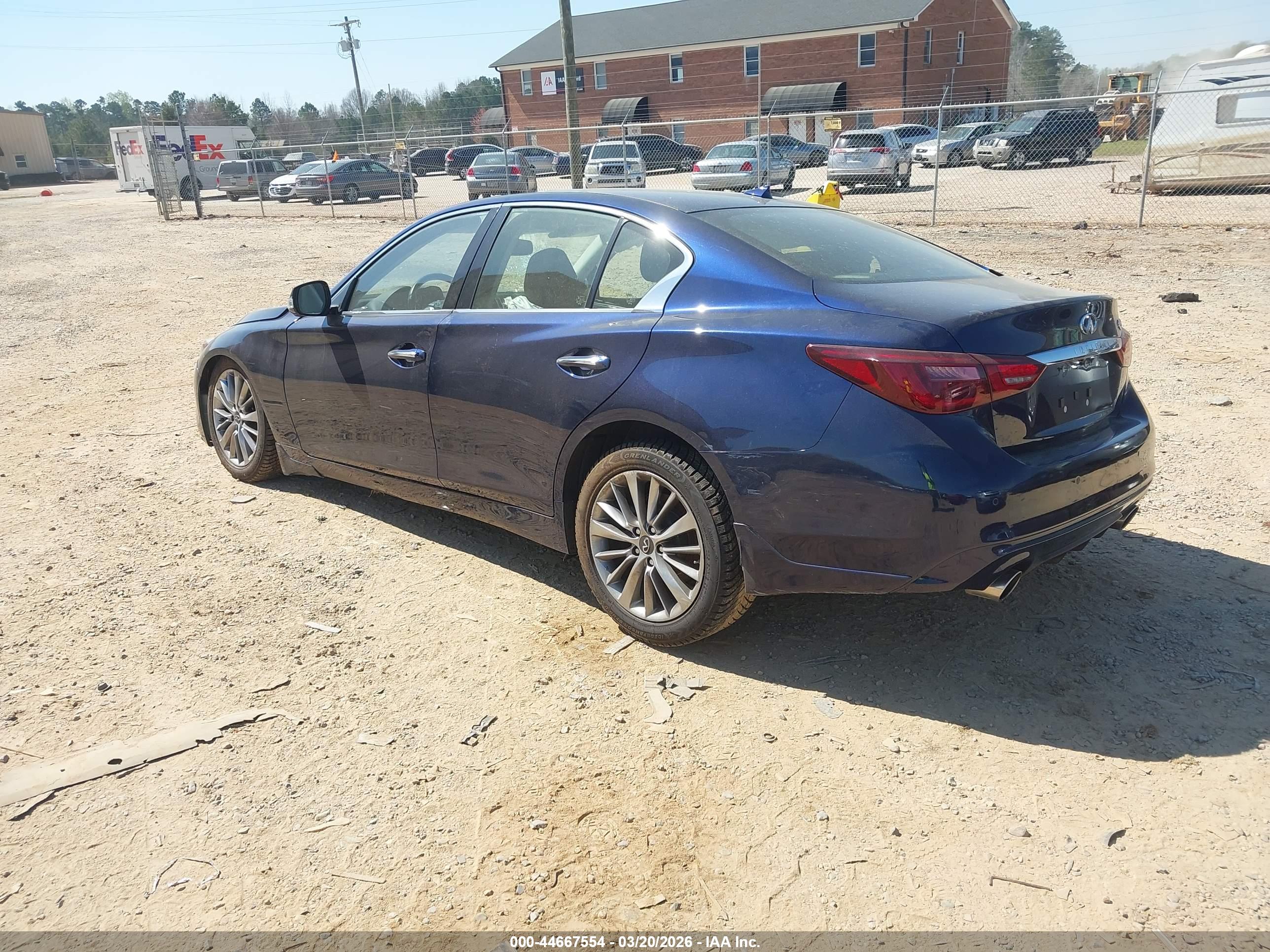 INFINITI Q50 image 3
