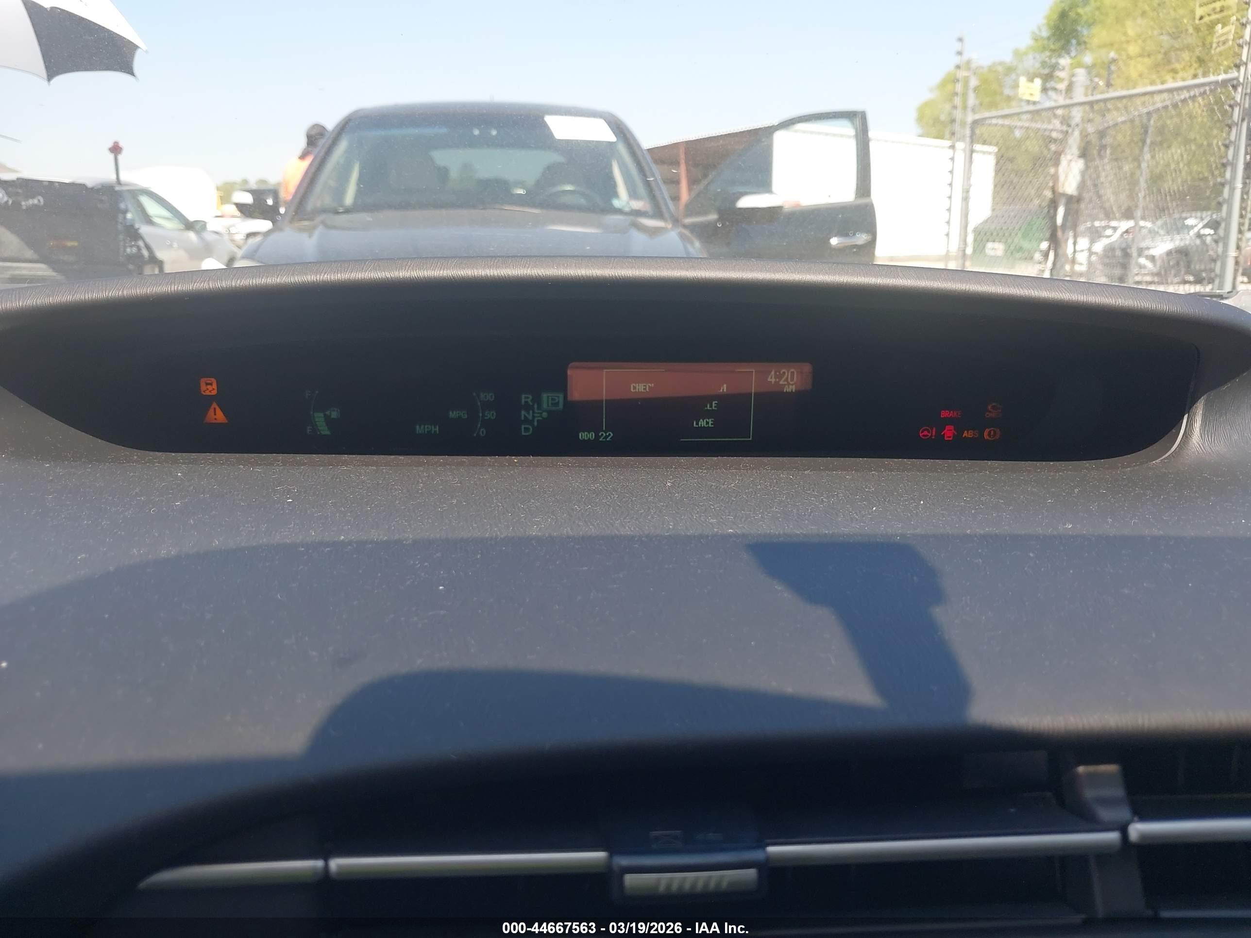 TOYOTA PRIUS image 7