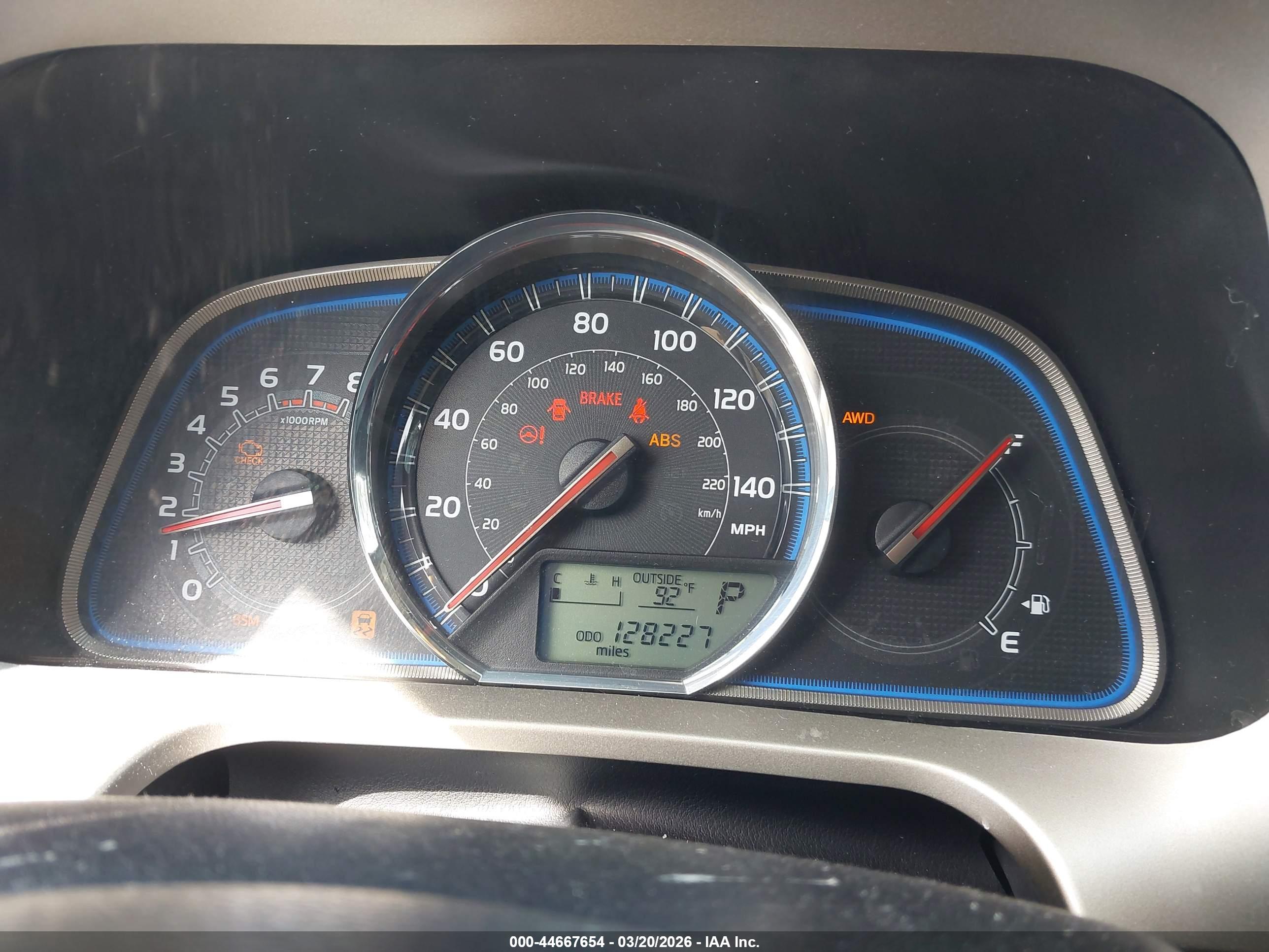 TOYOTA RAV4 image 7