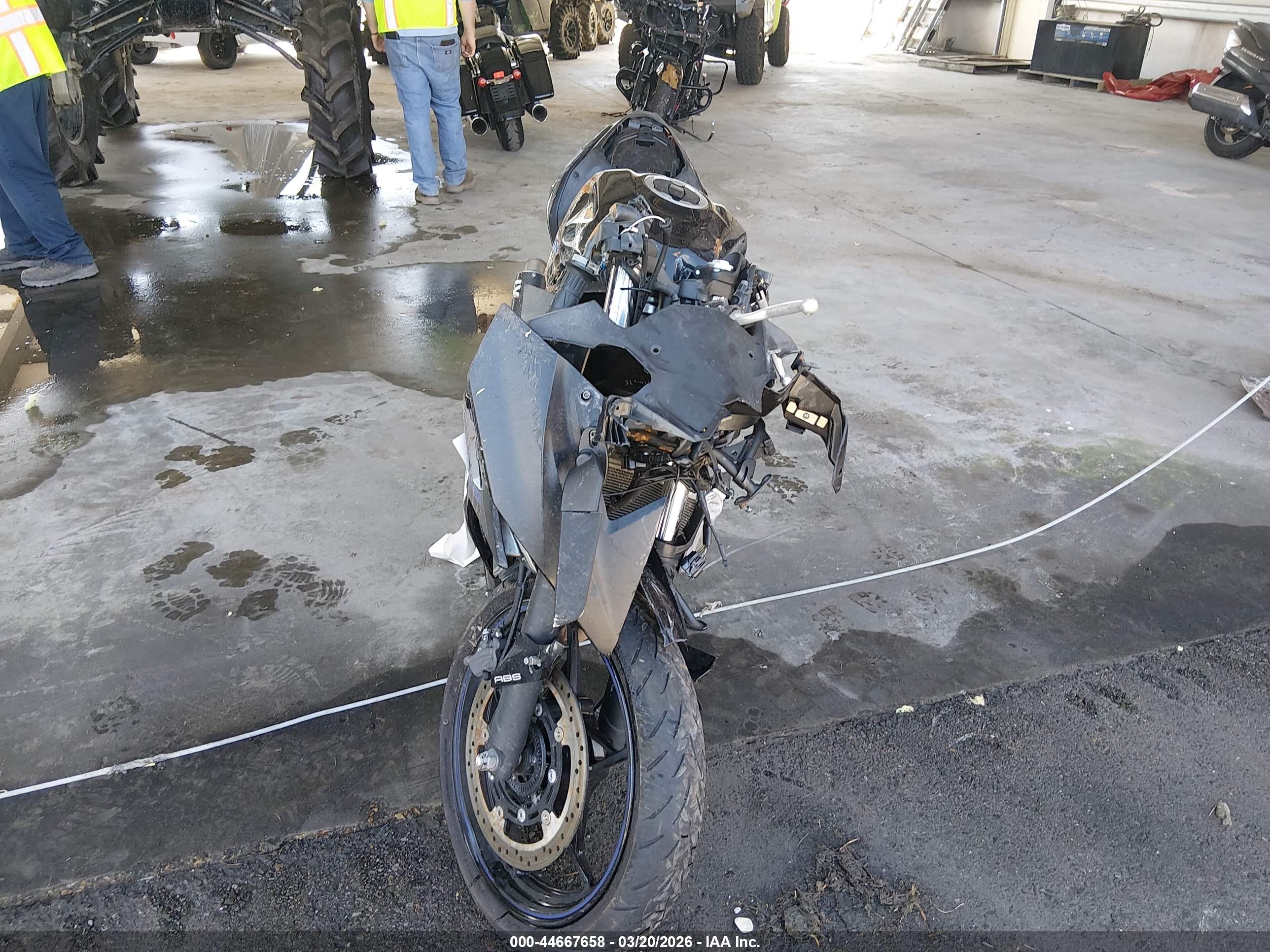 KAWASAKI EX500 image 5