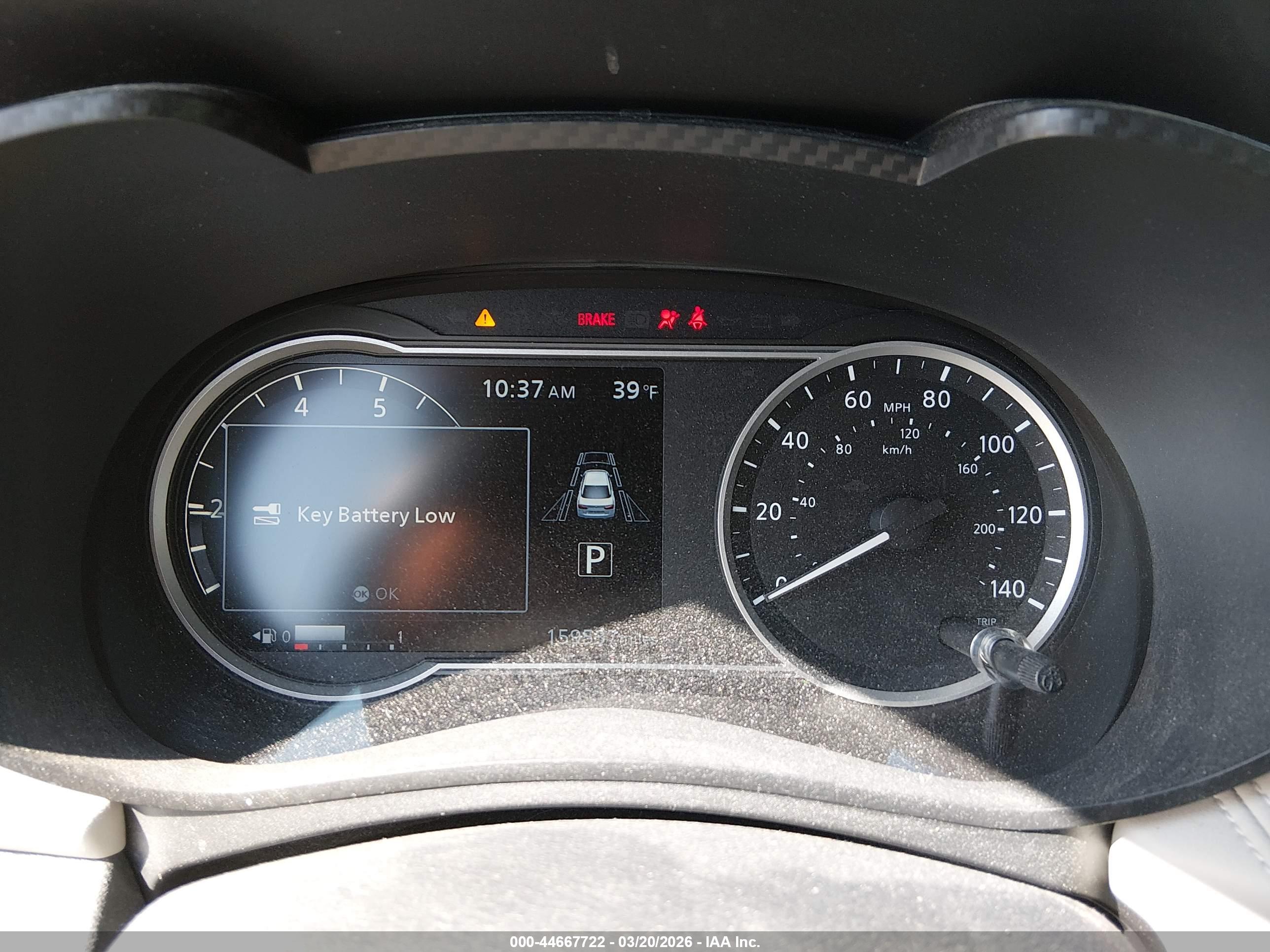 NISSAN VERSA image 7