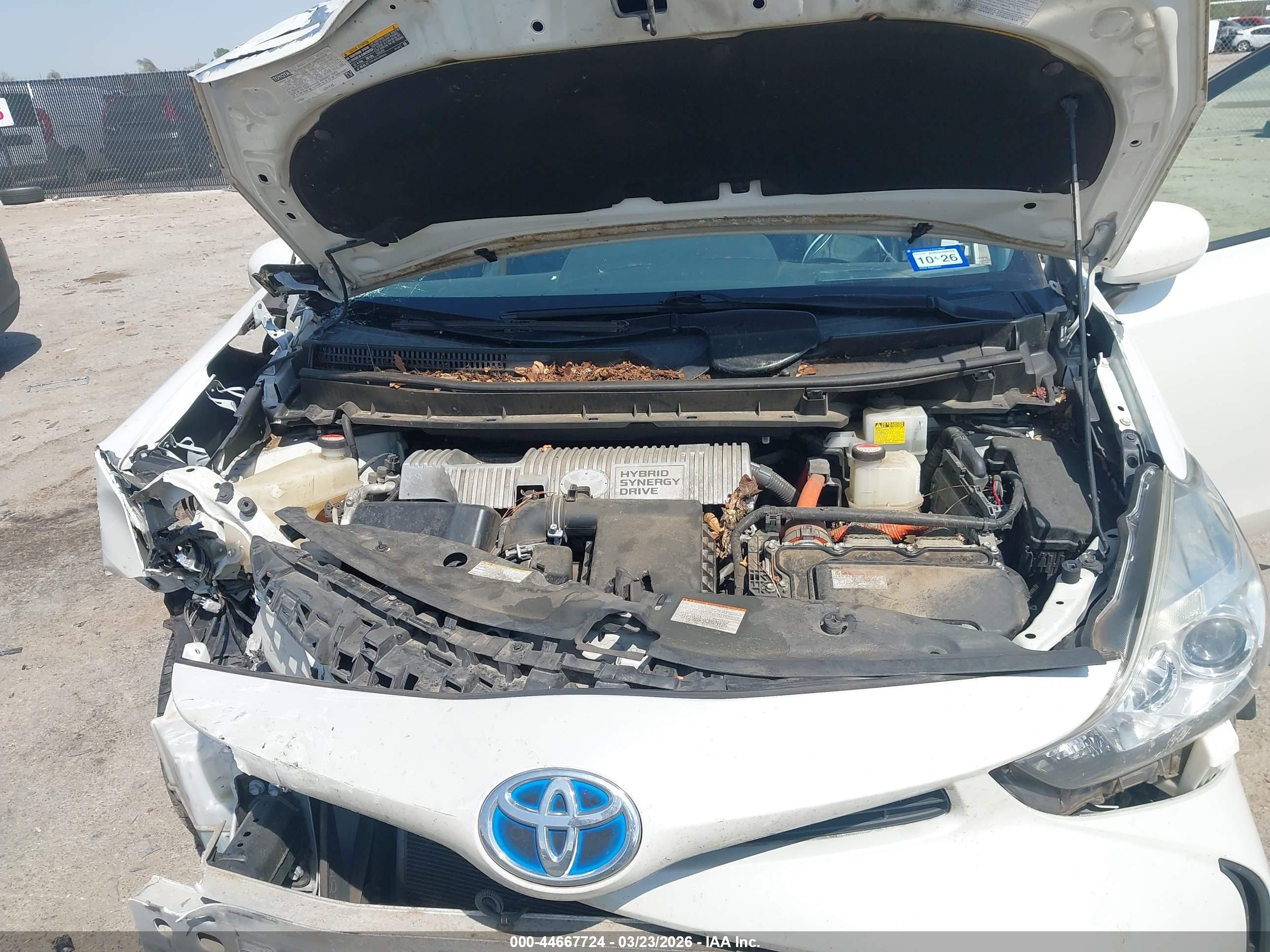 TOYOTA PRIUS image 10