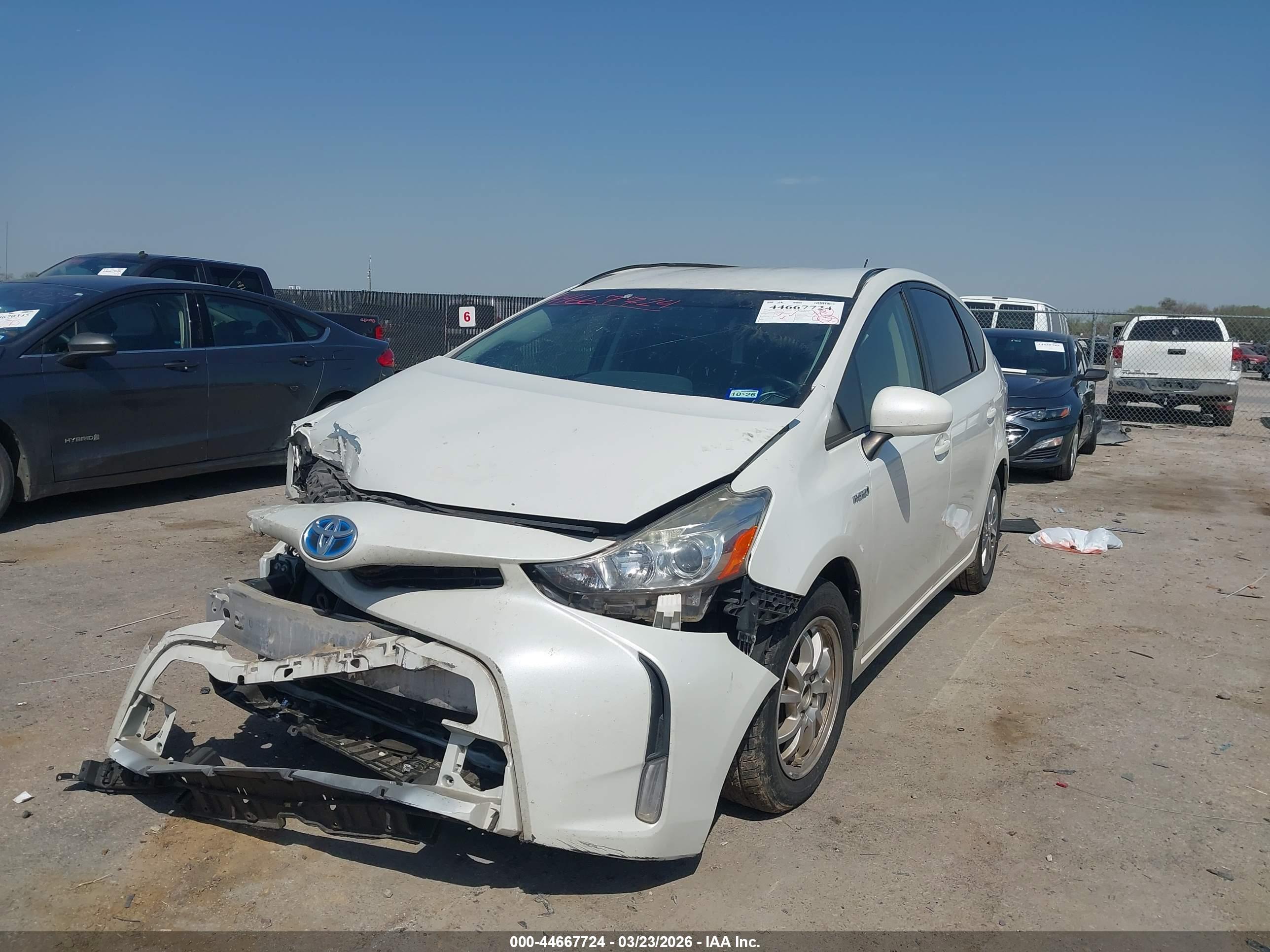 TOYOTA PRIUS image 2