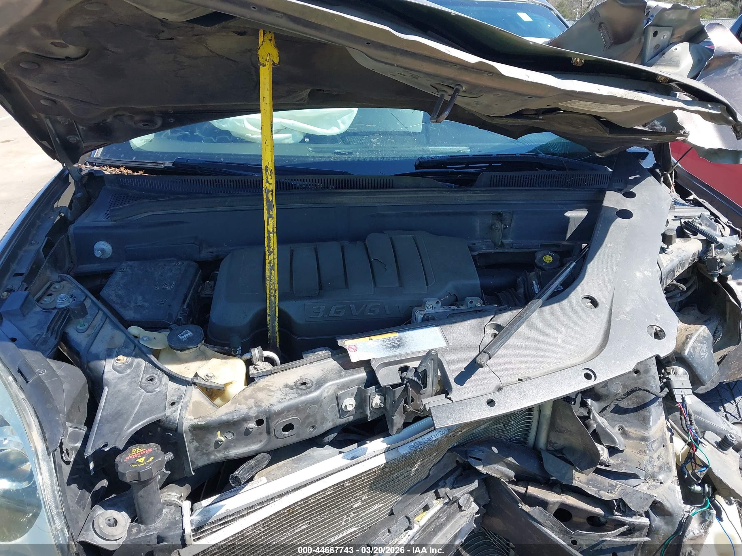 GMC ACADIA image 10