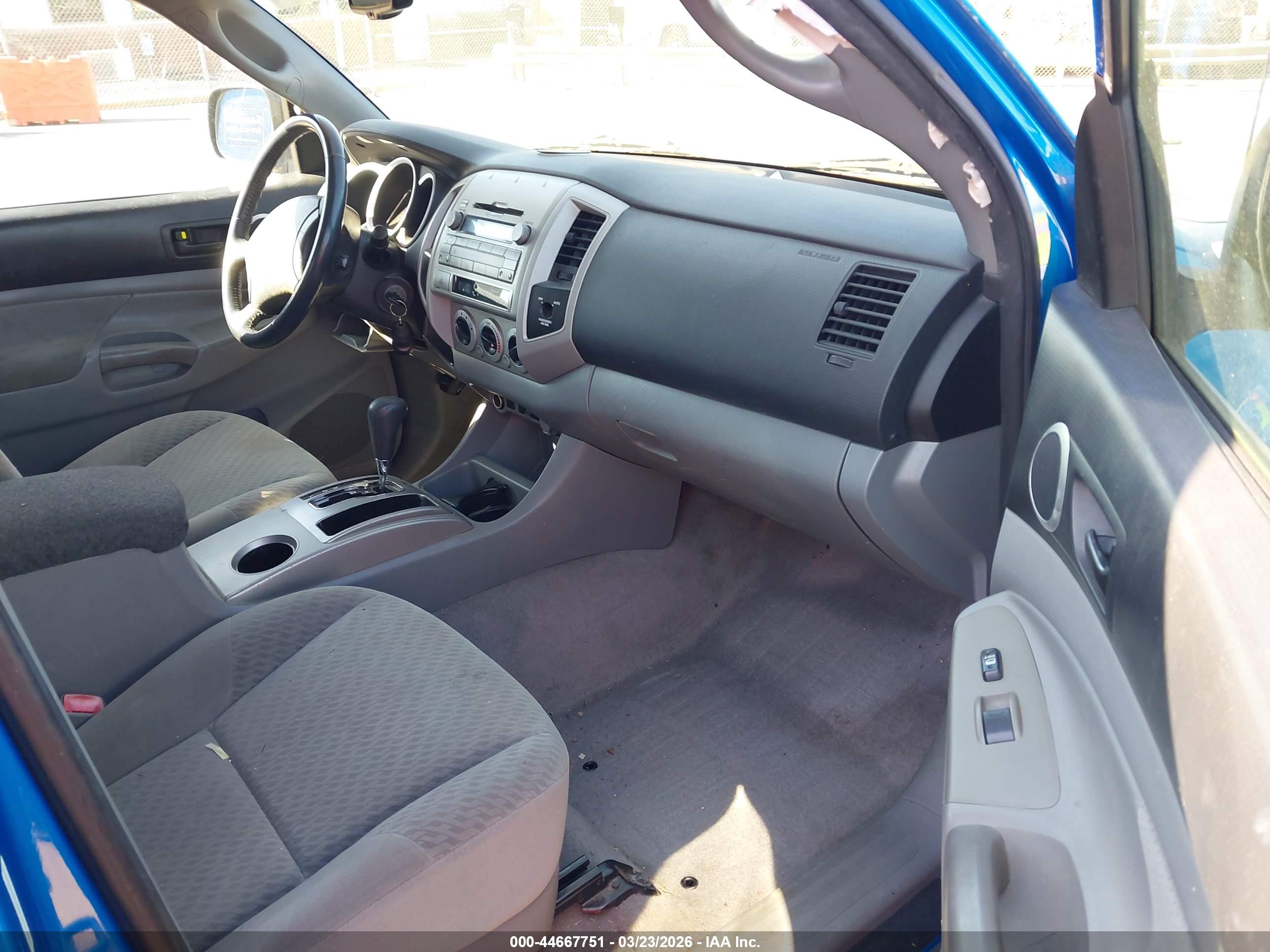 TOYOTA TACOMA image 5