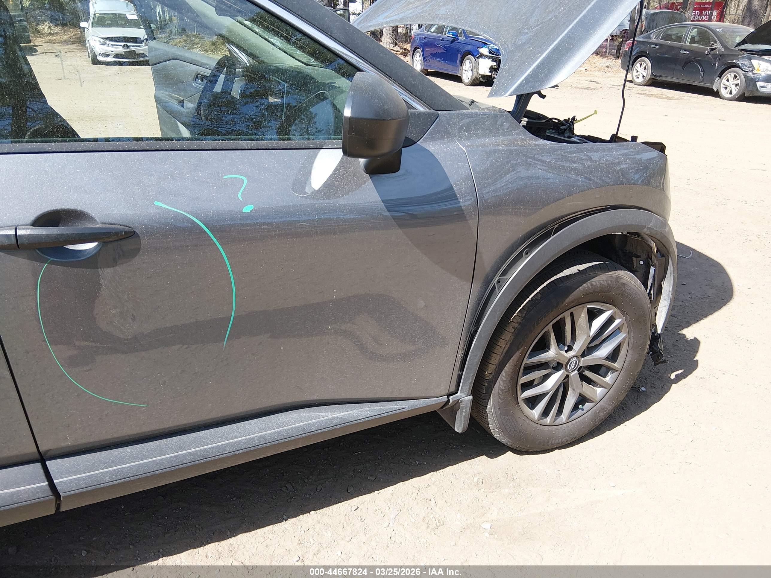 NISSAN ROGUE image 6