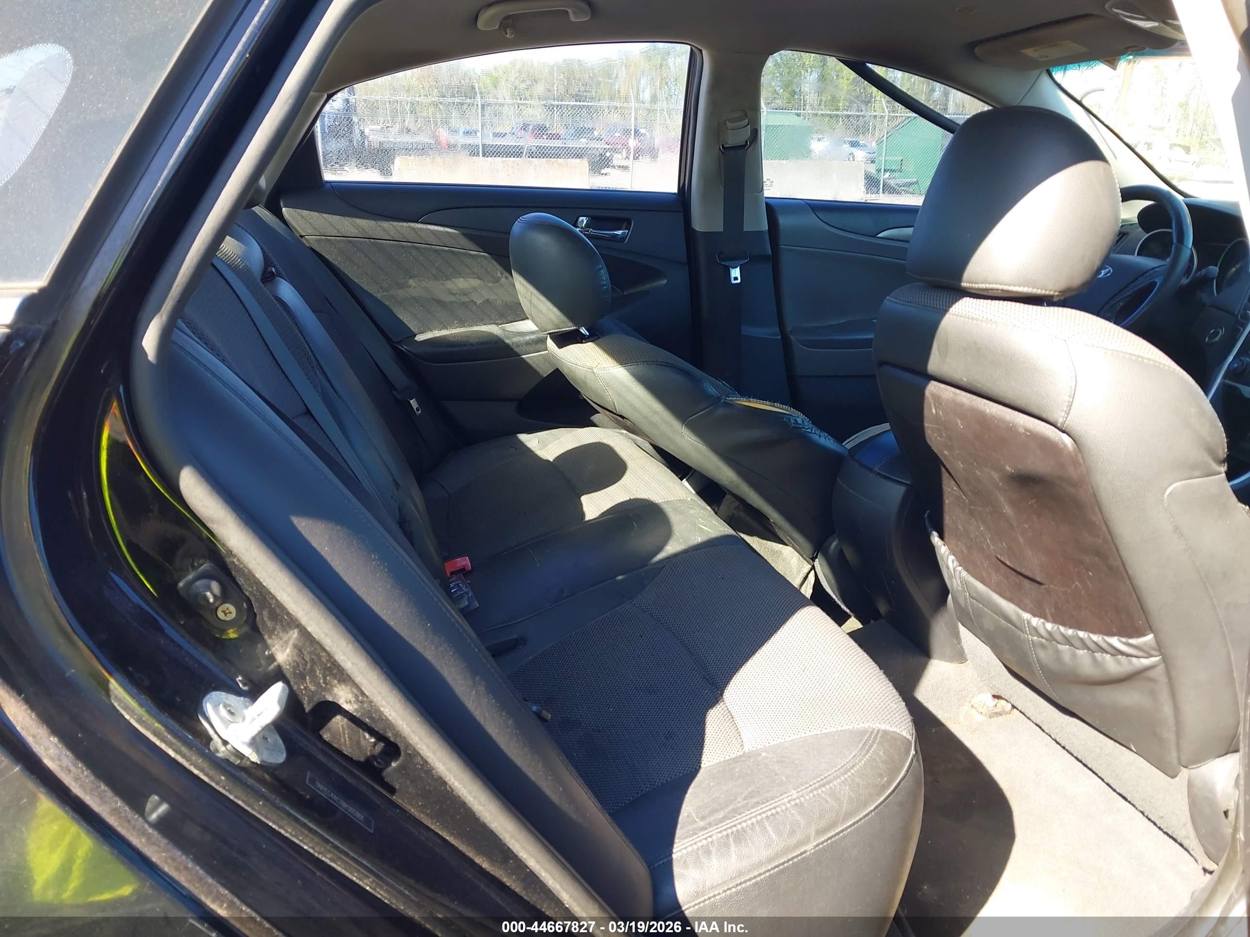 HYUNDAI SONATA image 8