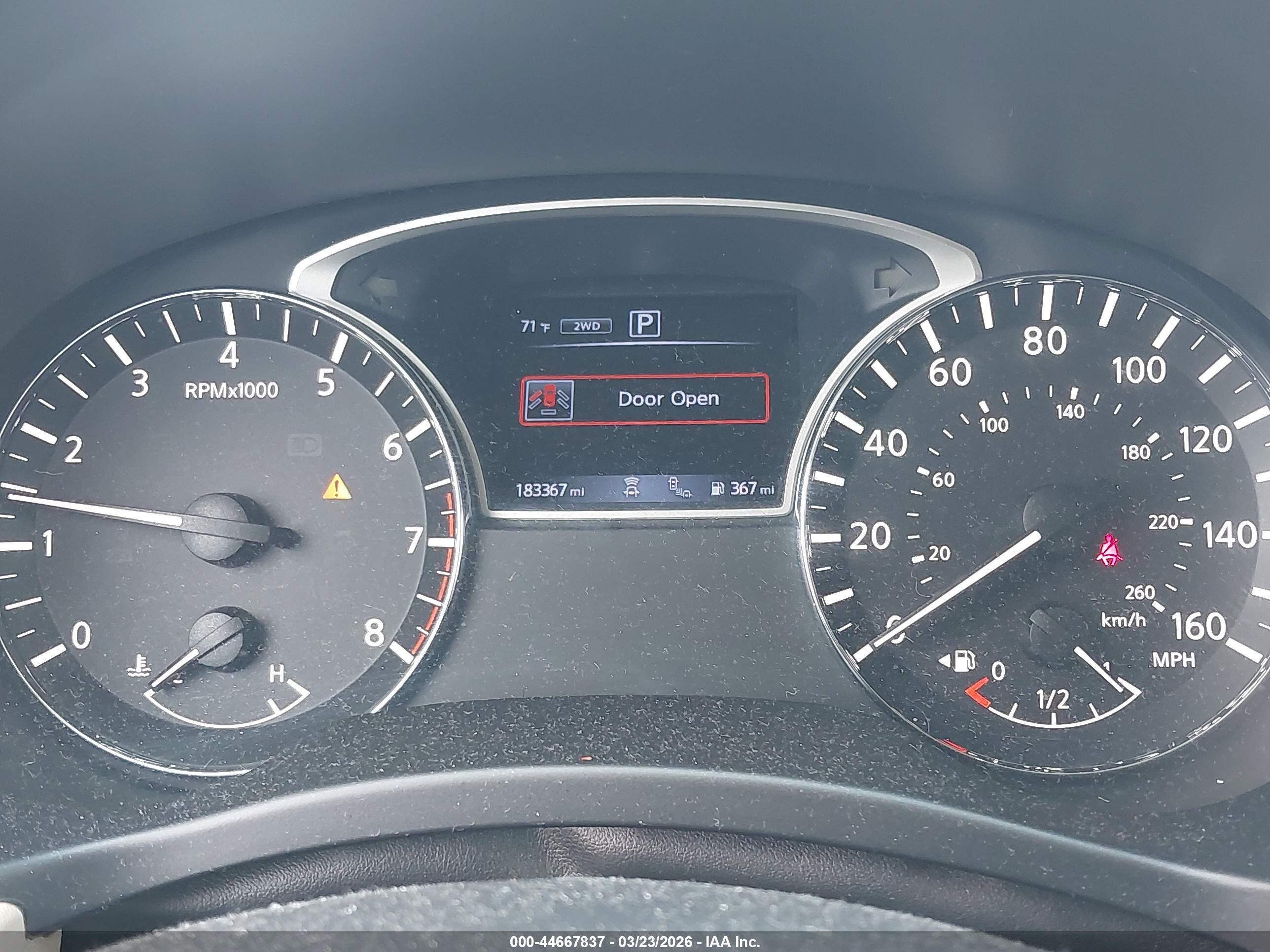NISSAN PATHFINDER image 7