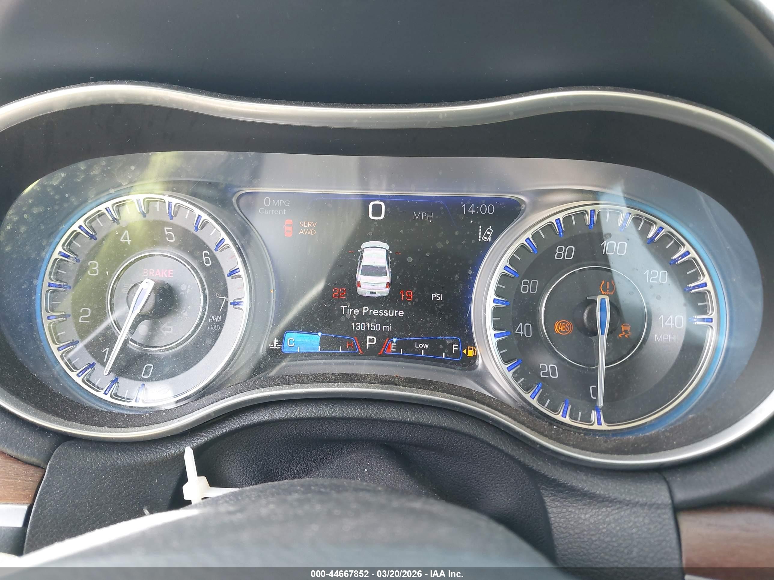 CHRYSLER 300C image 7