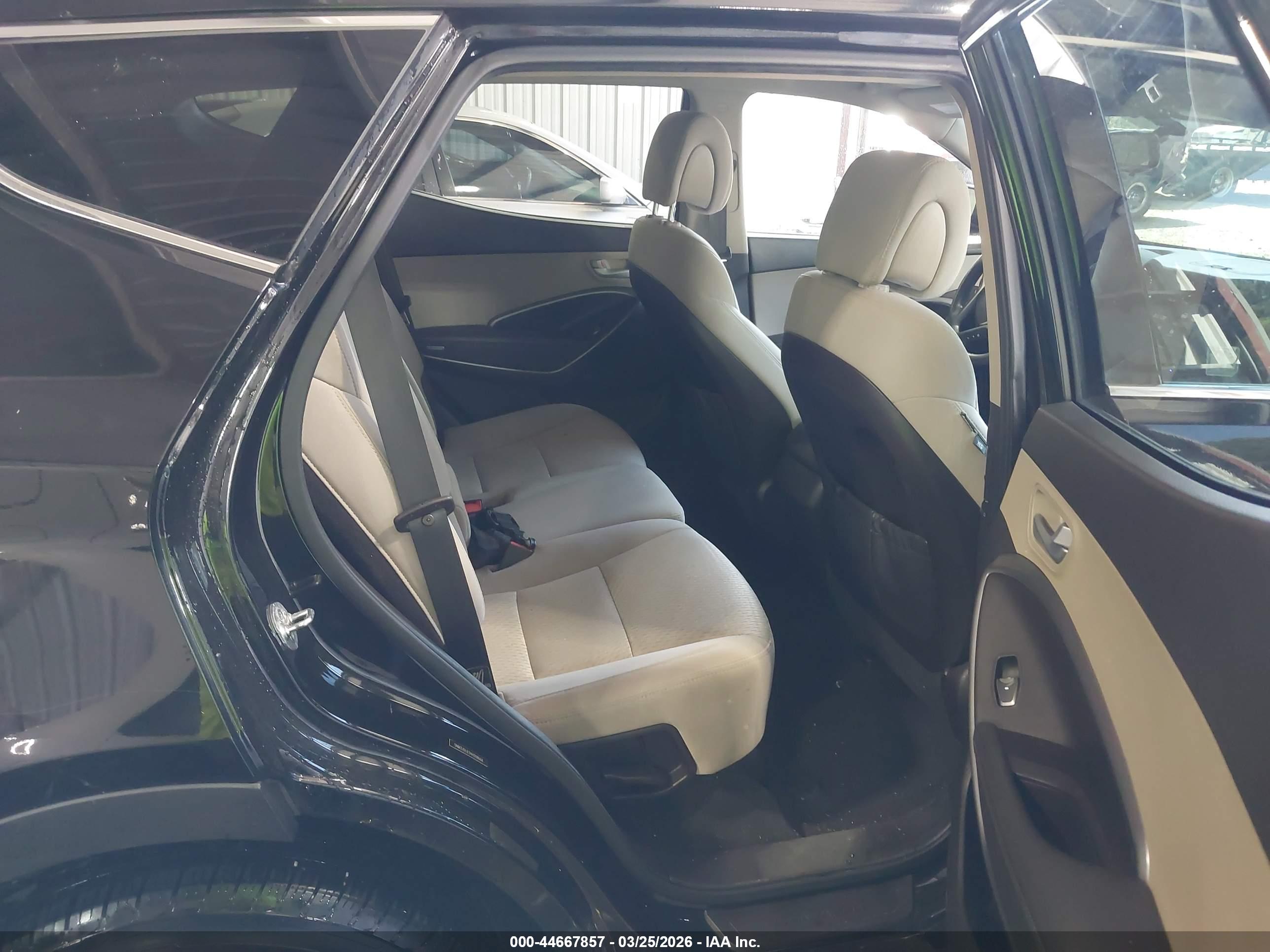 HYUNDAI SANTA image 8