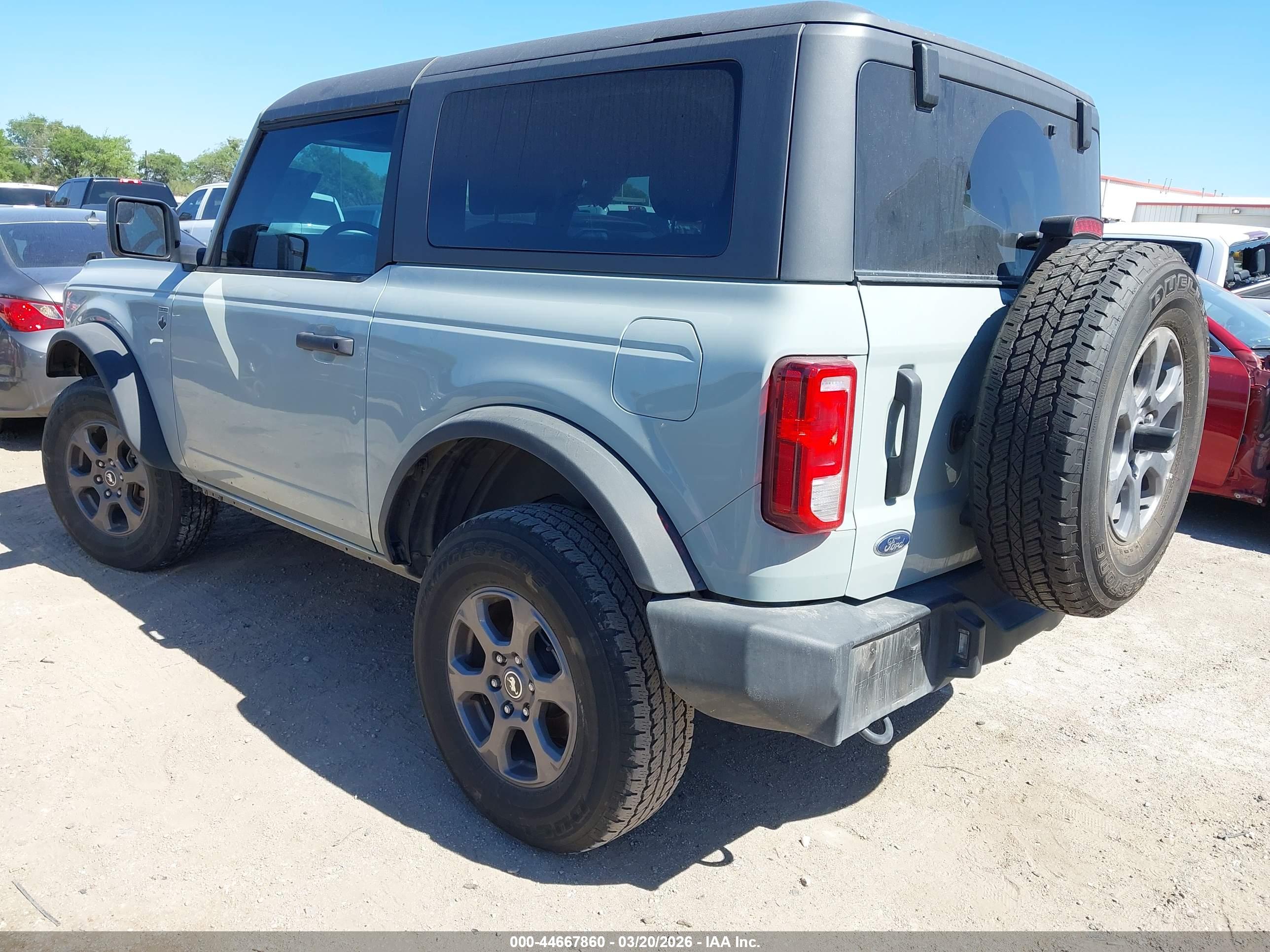 FORD BRONCO image 3