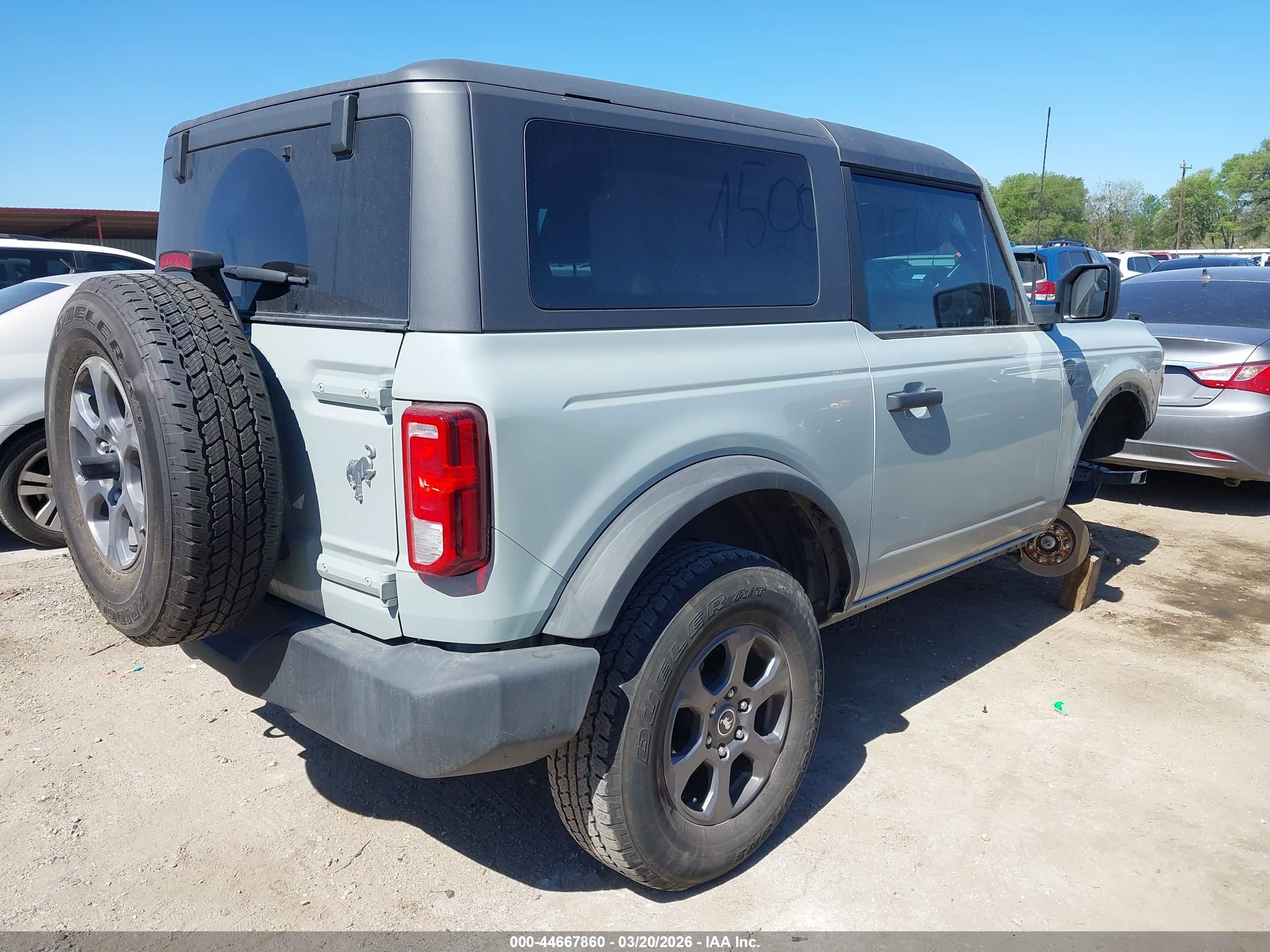 FORD BRONCO image 4