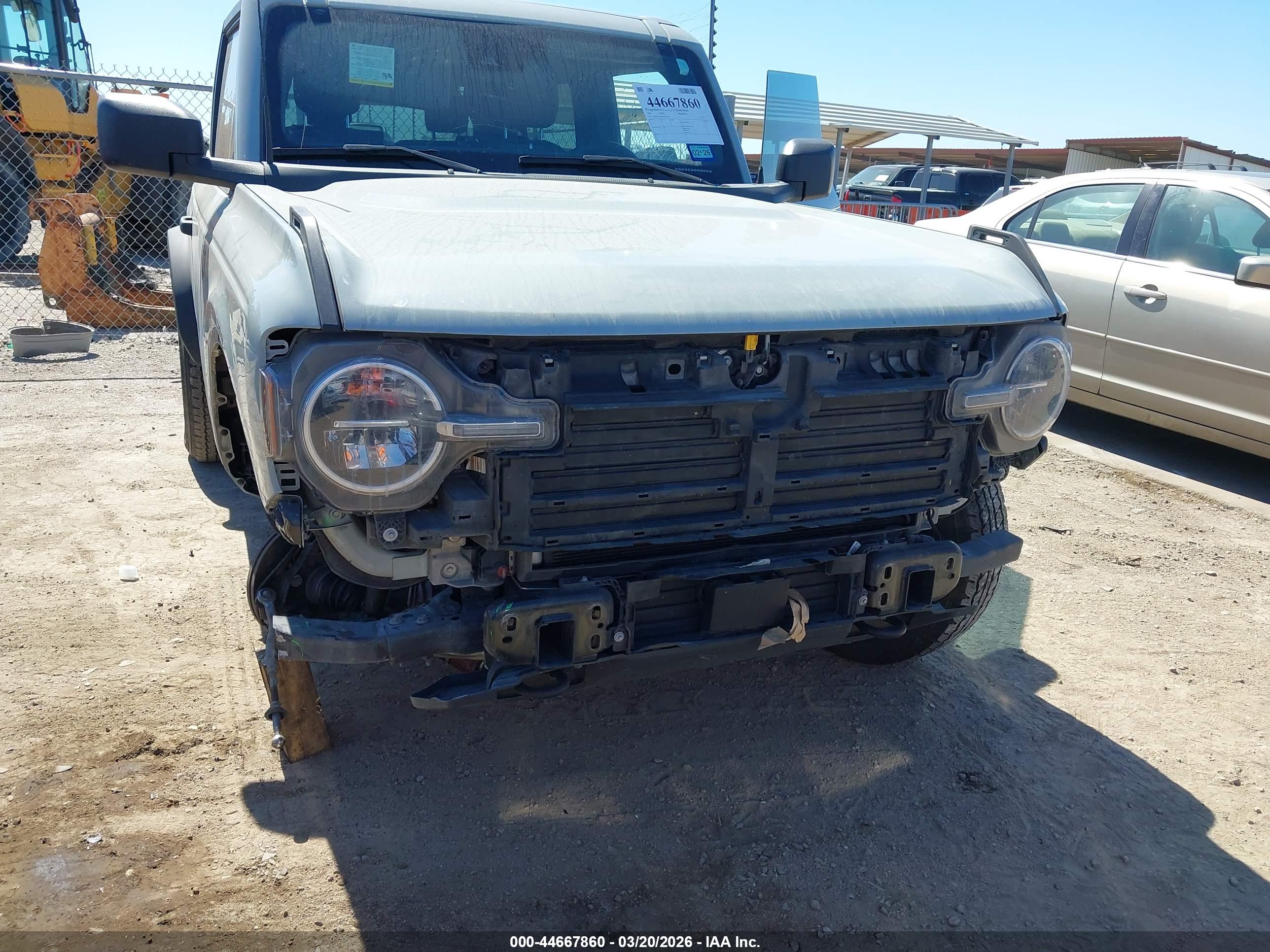 FORD BRONCO image 6