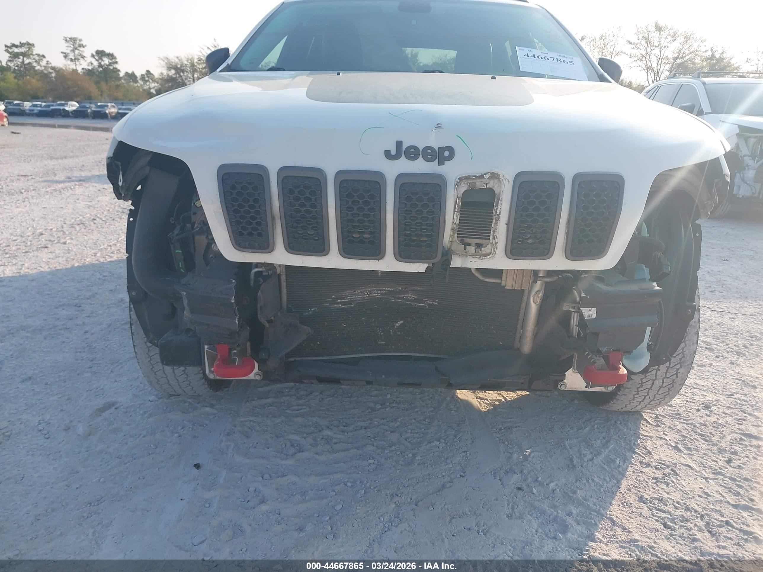 JEEP CHEROKEE image 6