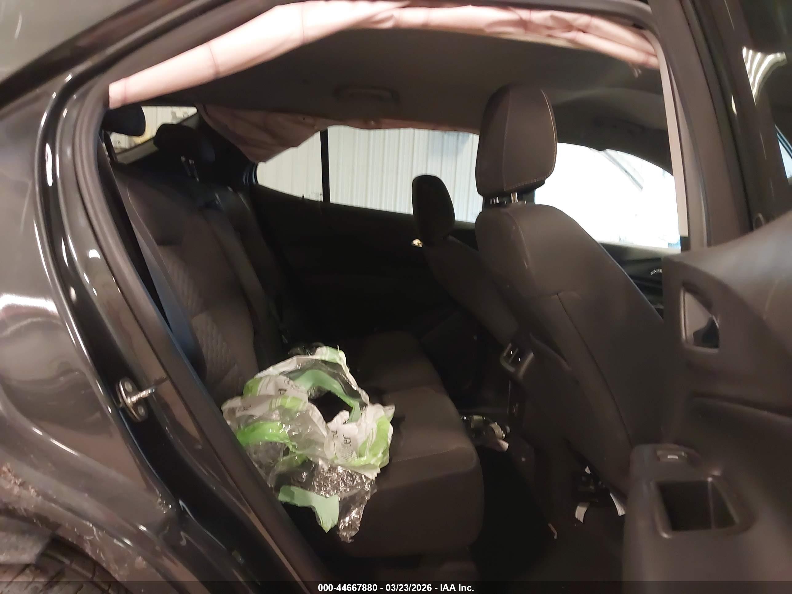 CHEVROLET EQUINOX image 8