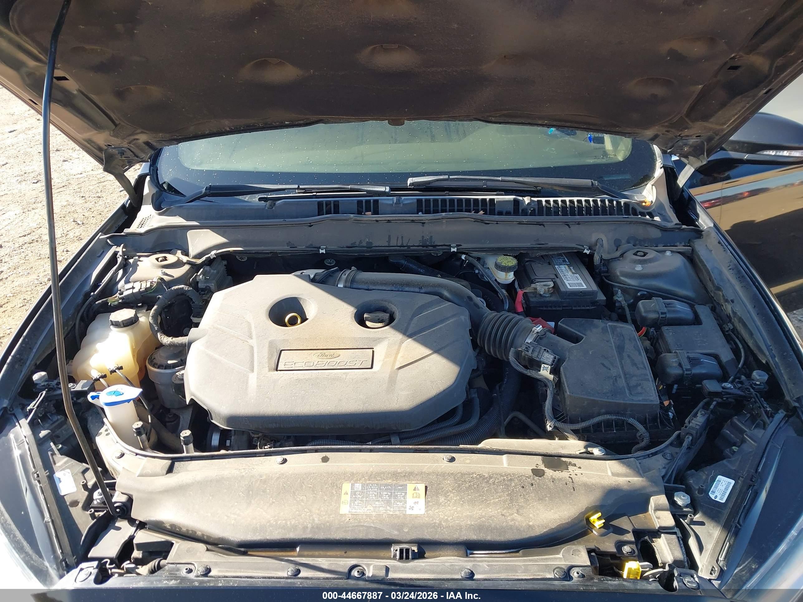 FORD FUSION image 10
