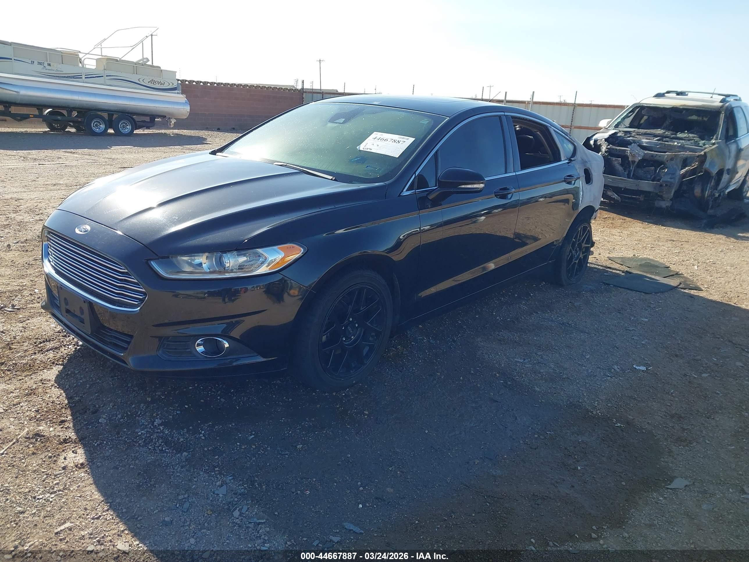 FORD FUSION image 2