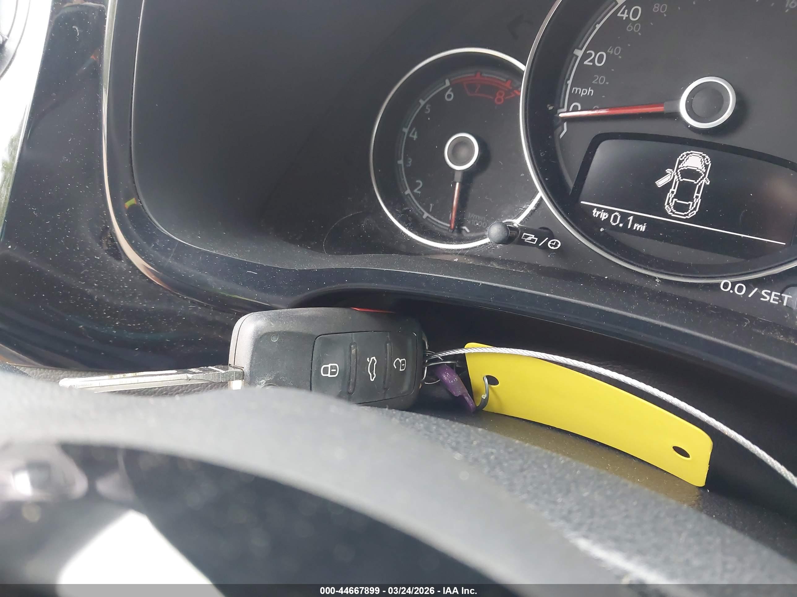 VOLKSWAGEN BEETLE image 11
