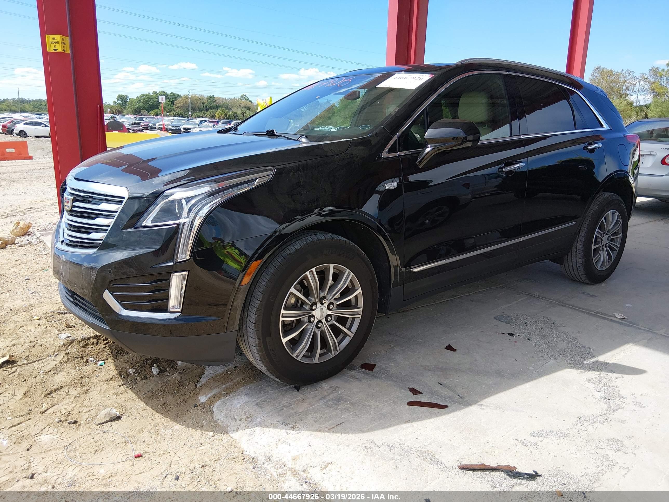 CADILLAC XT5 image 2
