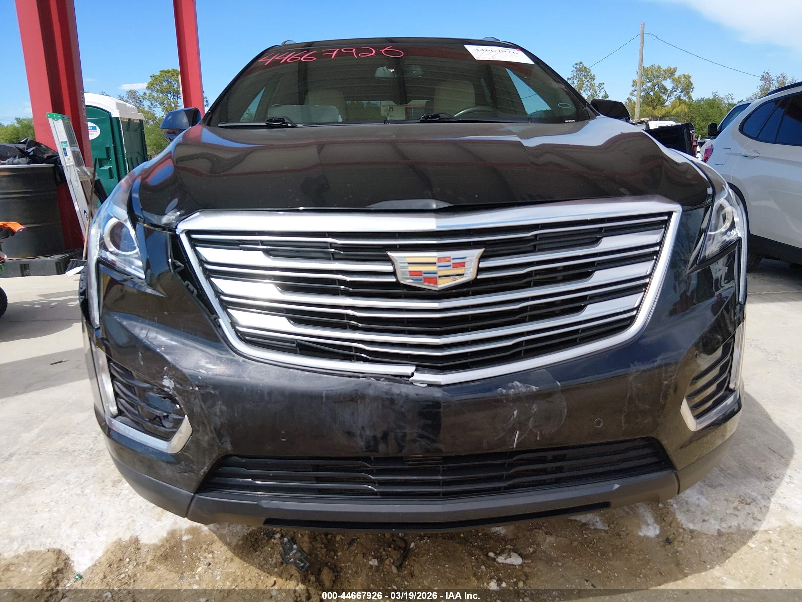 CADILLAC XT5 image 6