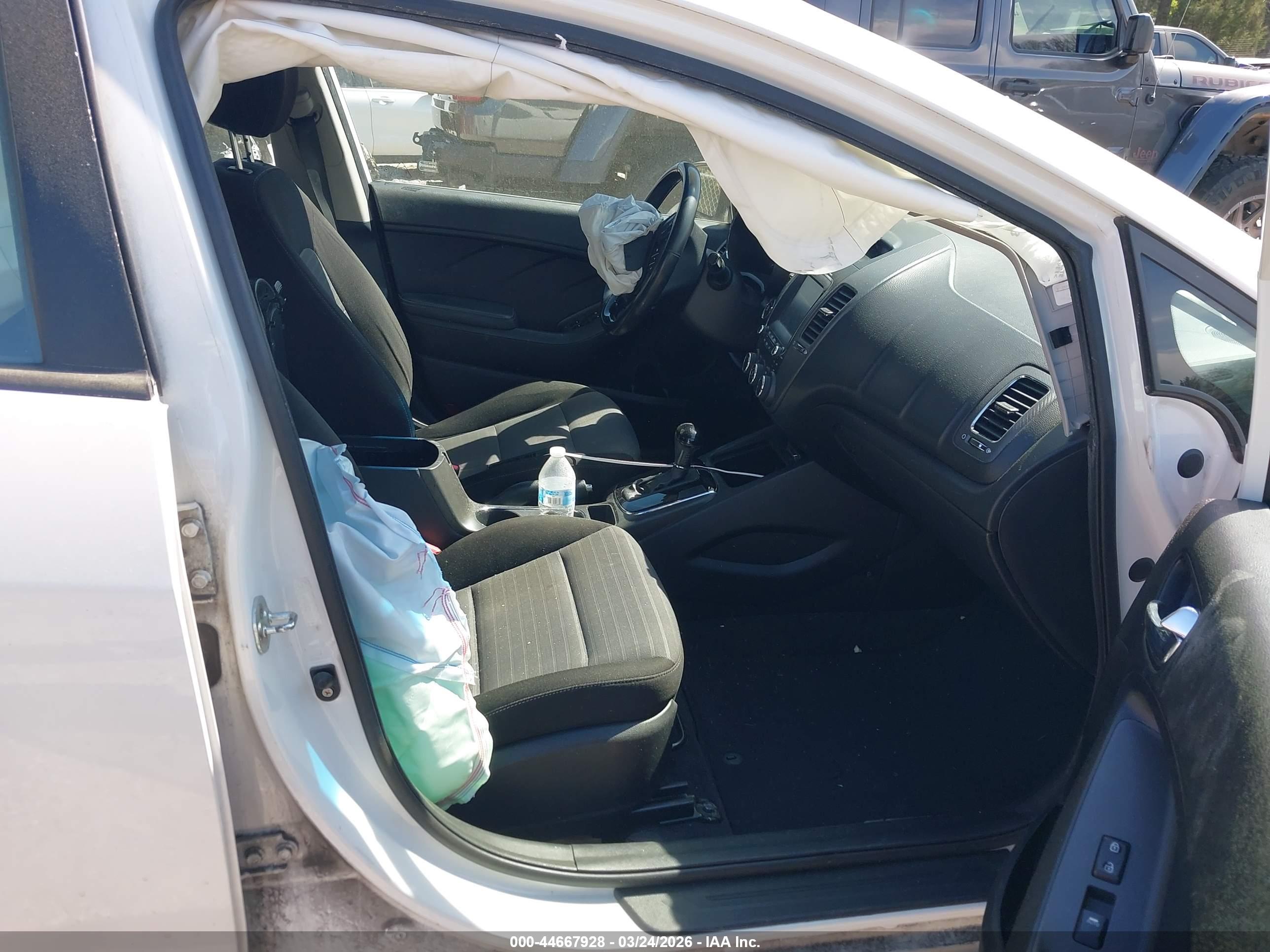 KIA FORTE image 5