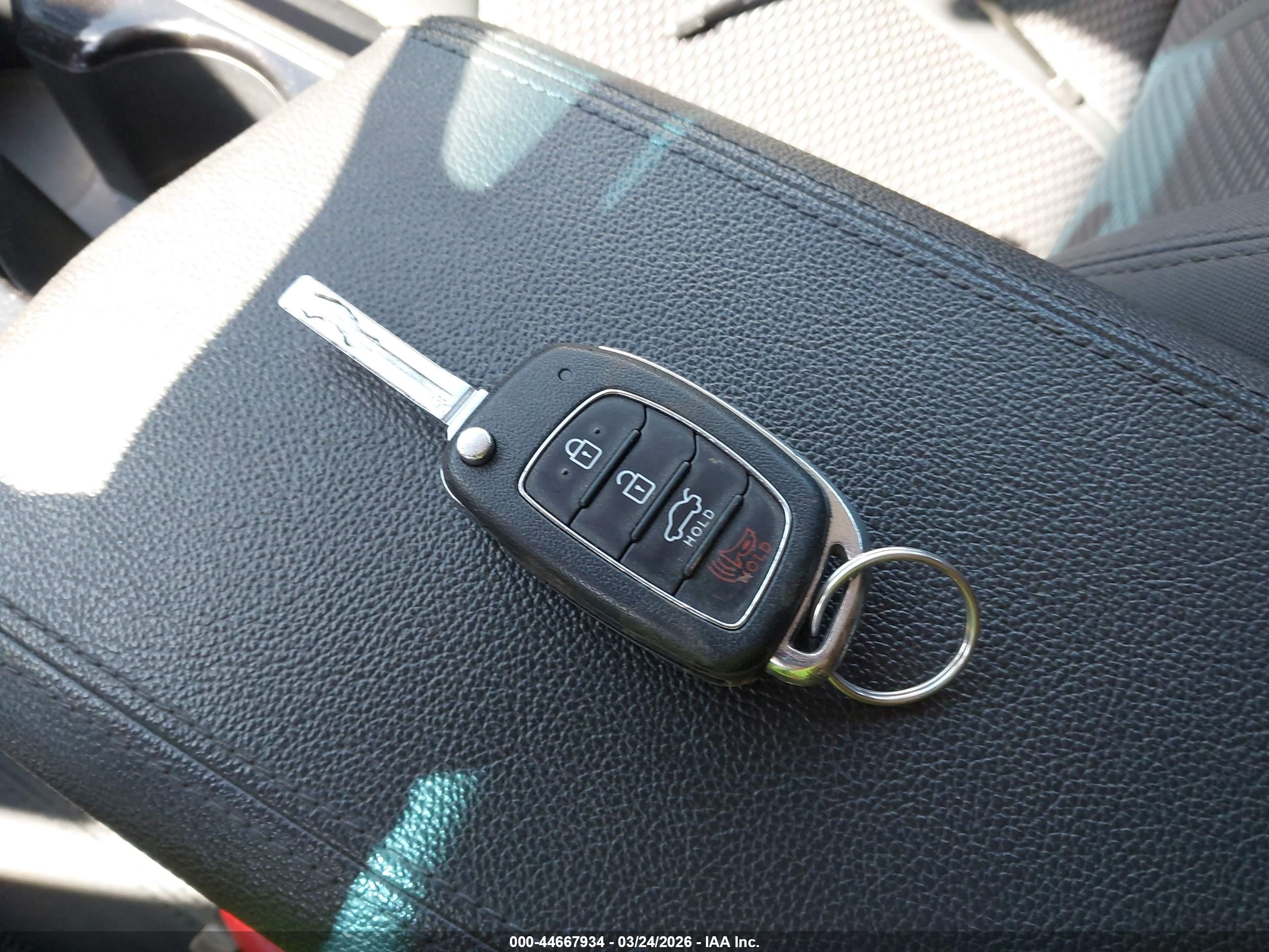 HYUNDAI SONATA image 11
