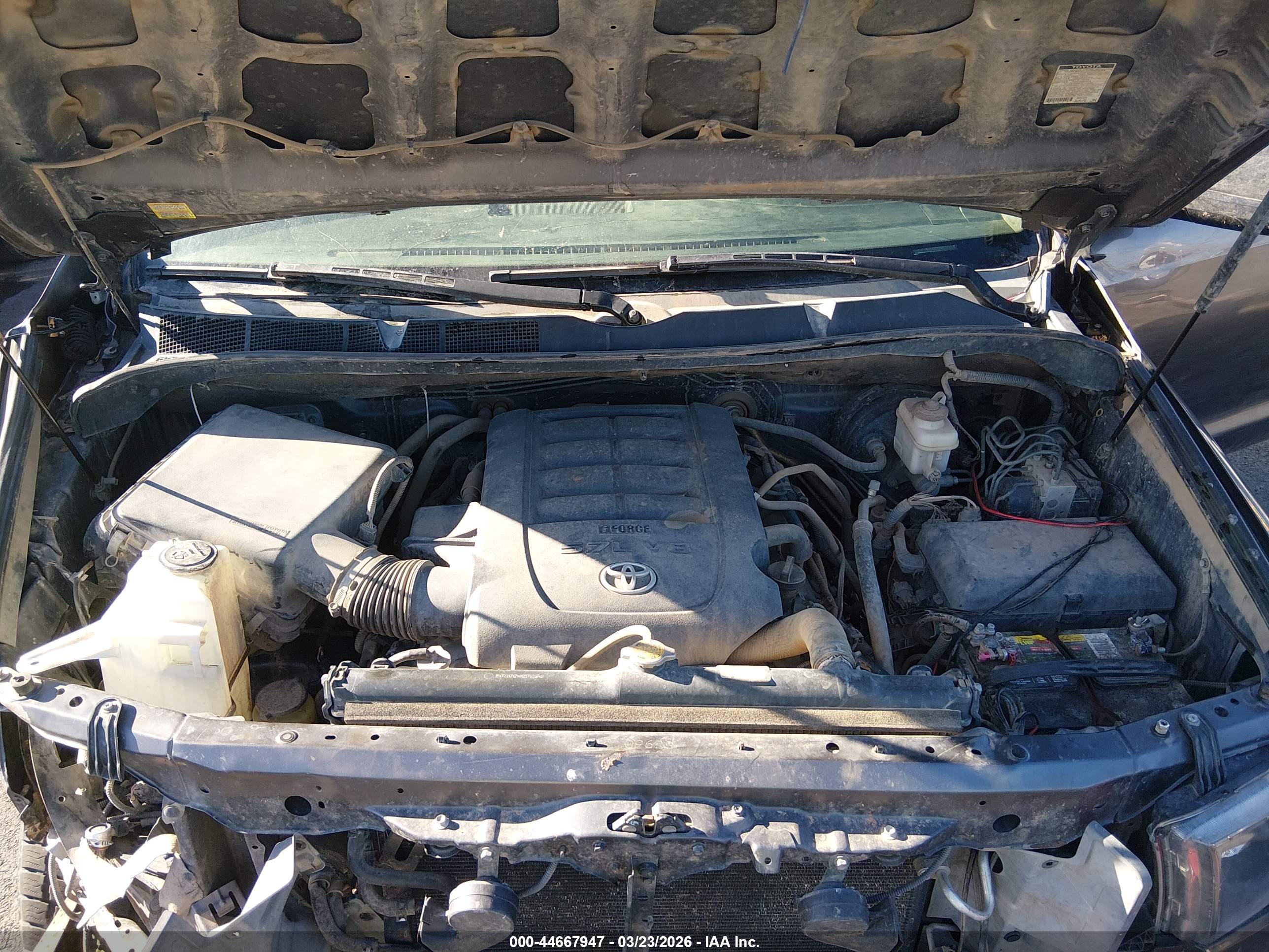 TOYOTA TUNDRA image 10