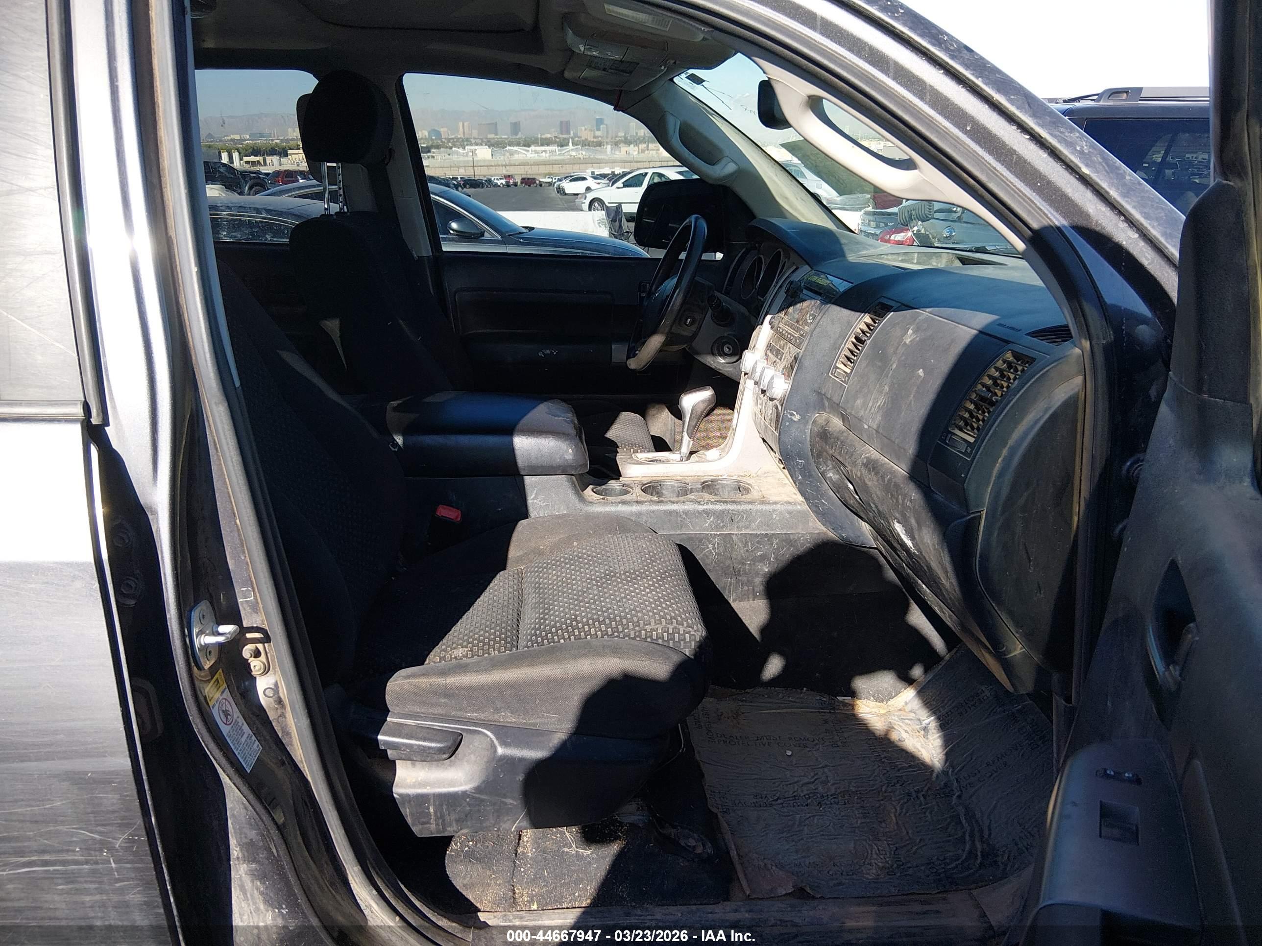 TOYOTA TUNDRA image 5