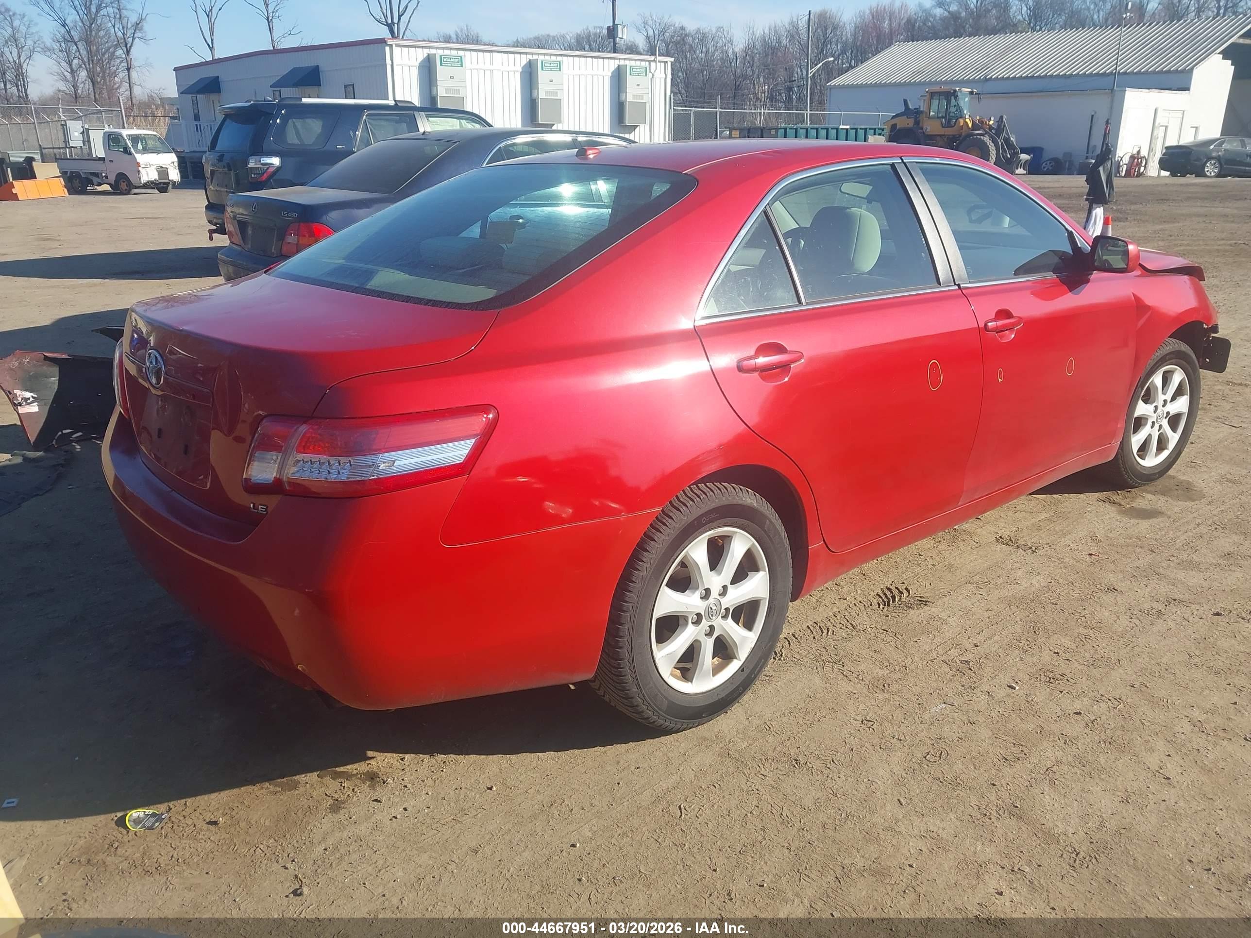 TOYOTA CAMRY image 4