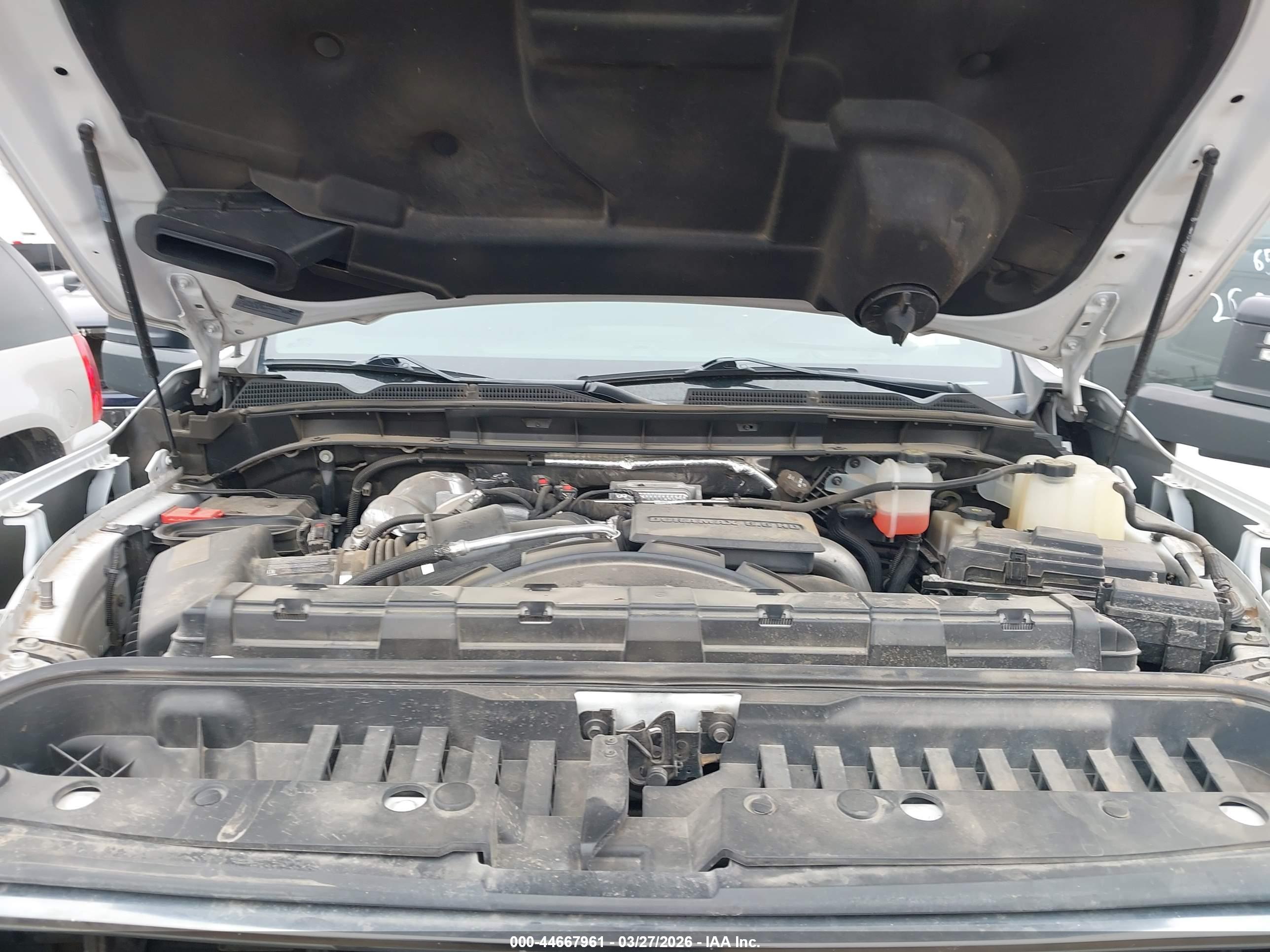 GMC SIERRA image 10