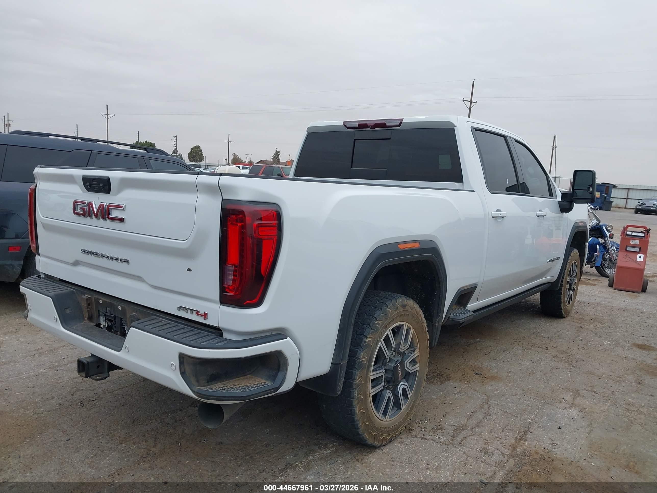 GMC SIERRA image 4