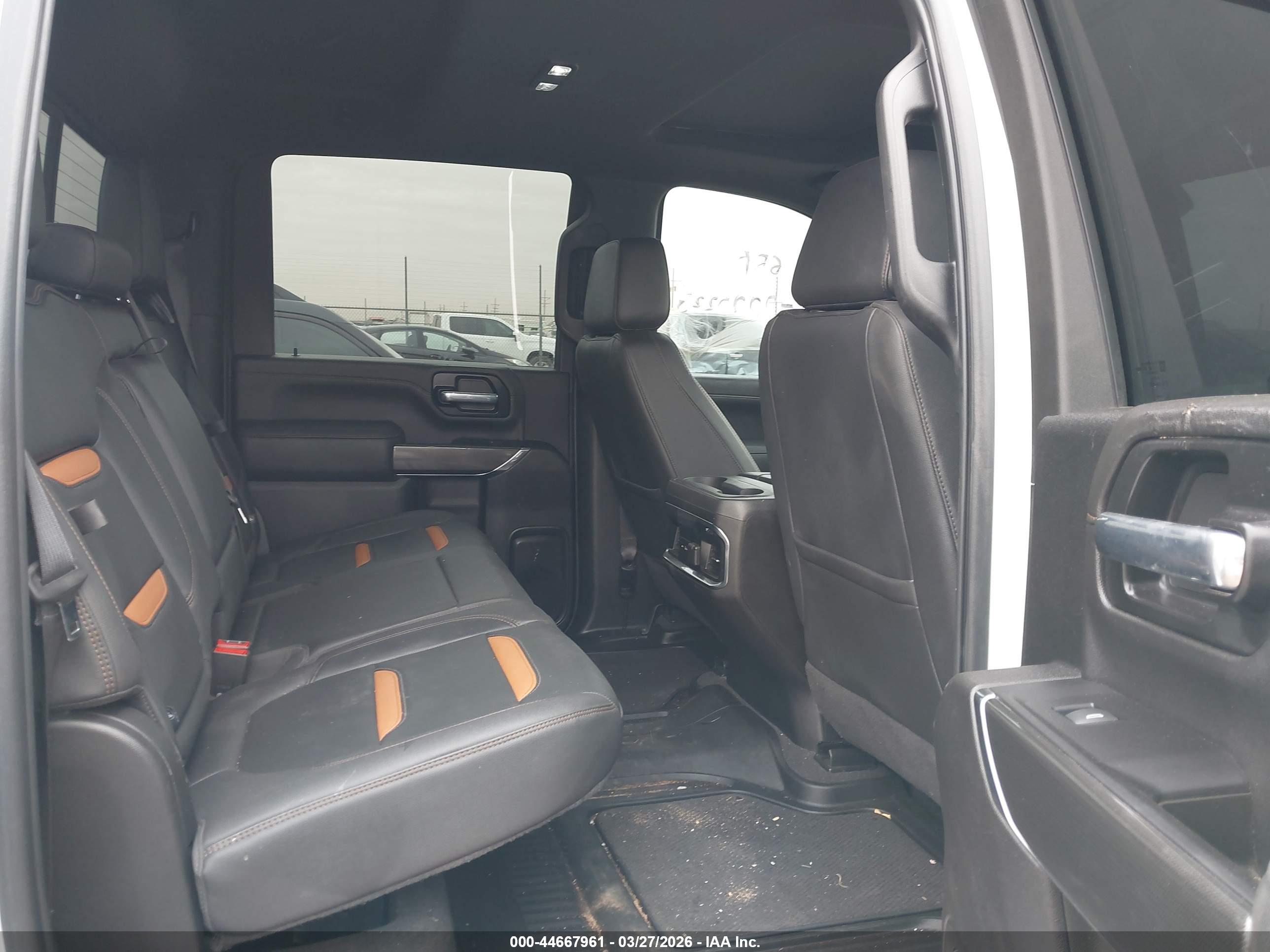 GMC SIERRA image 7