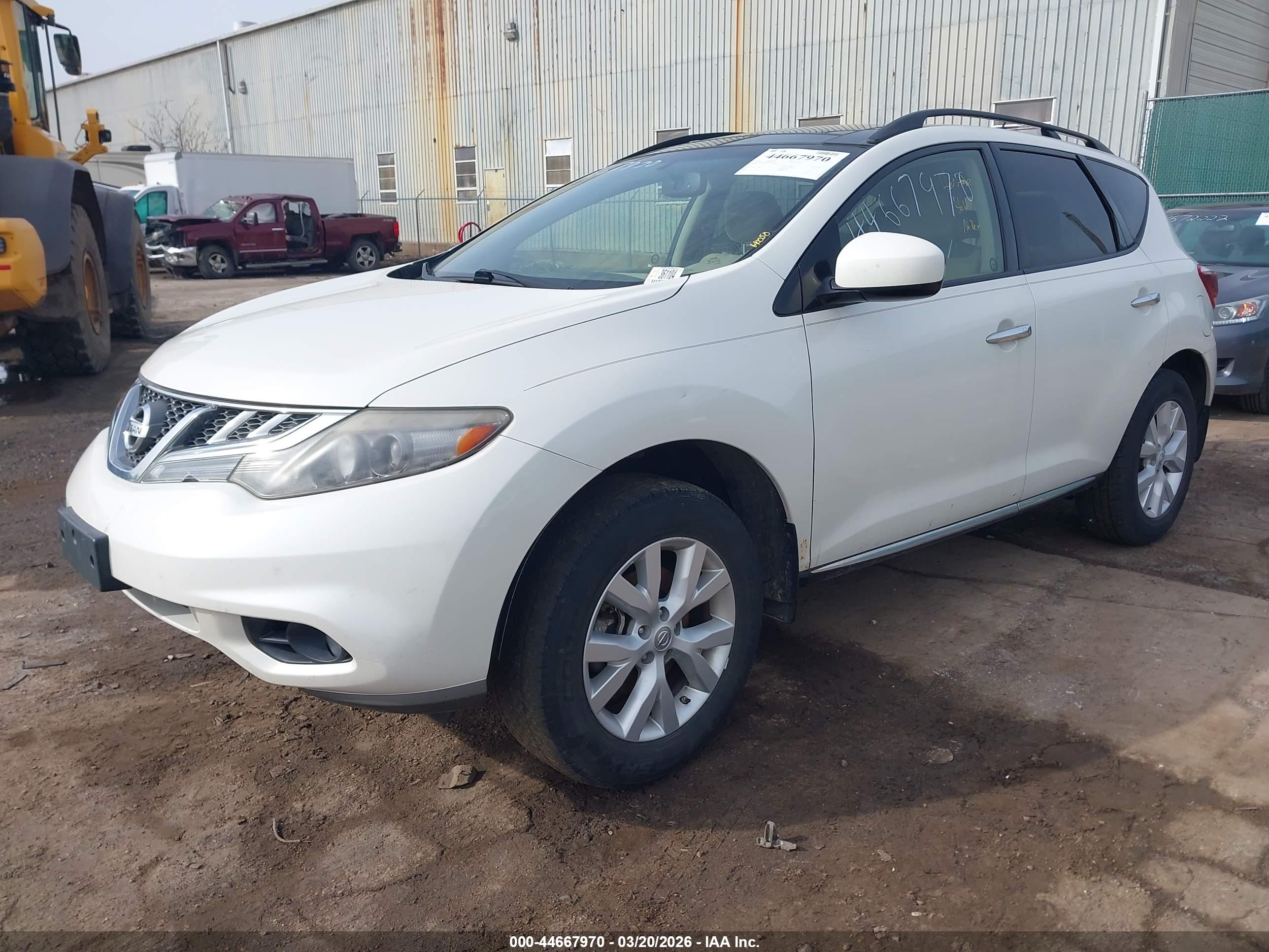 NISSAN MURANO image 2