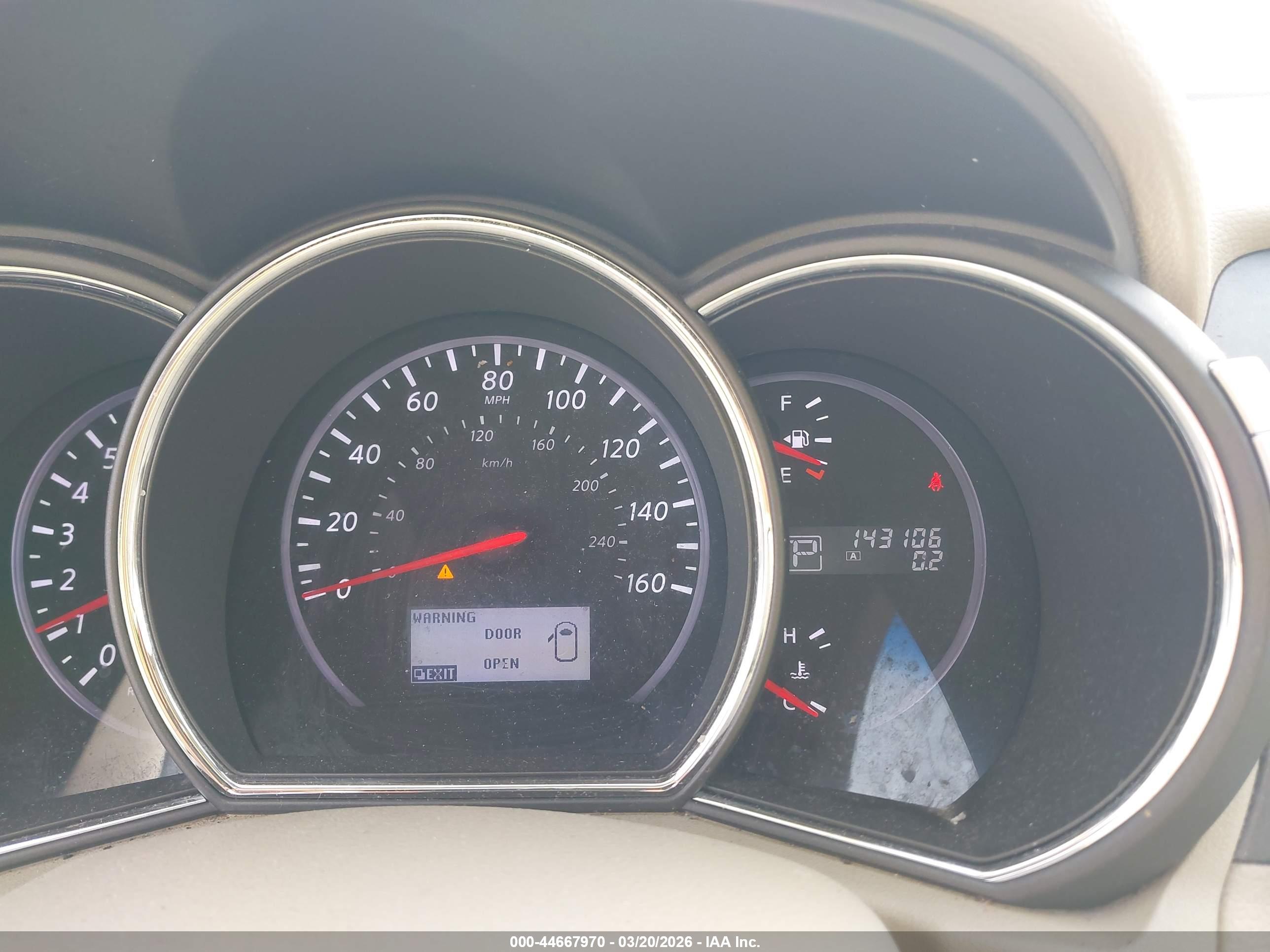 NISSAN MURANO image 7