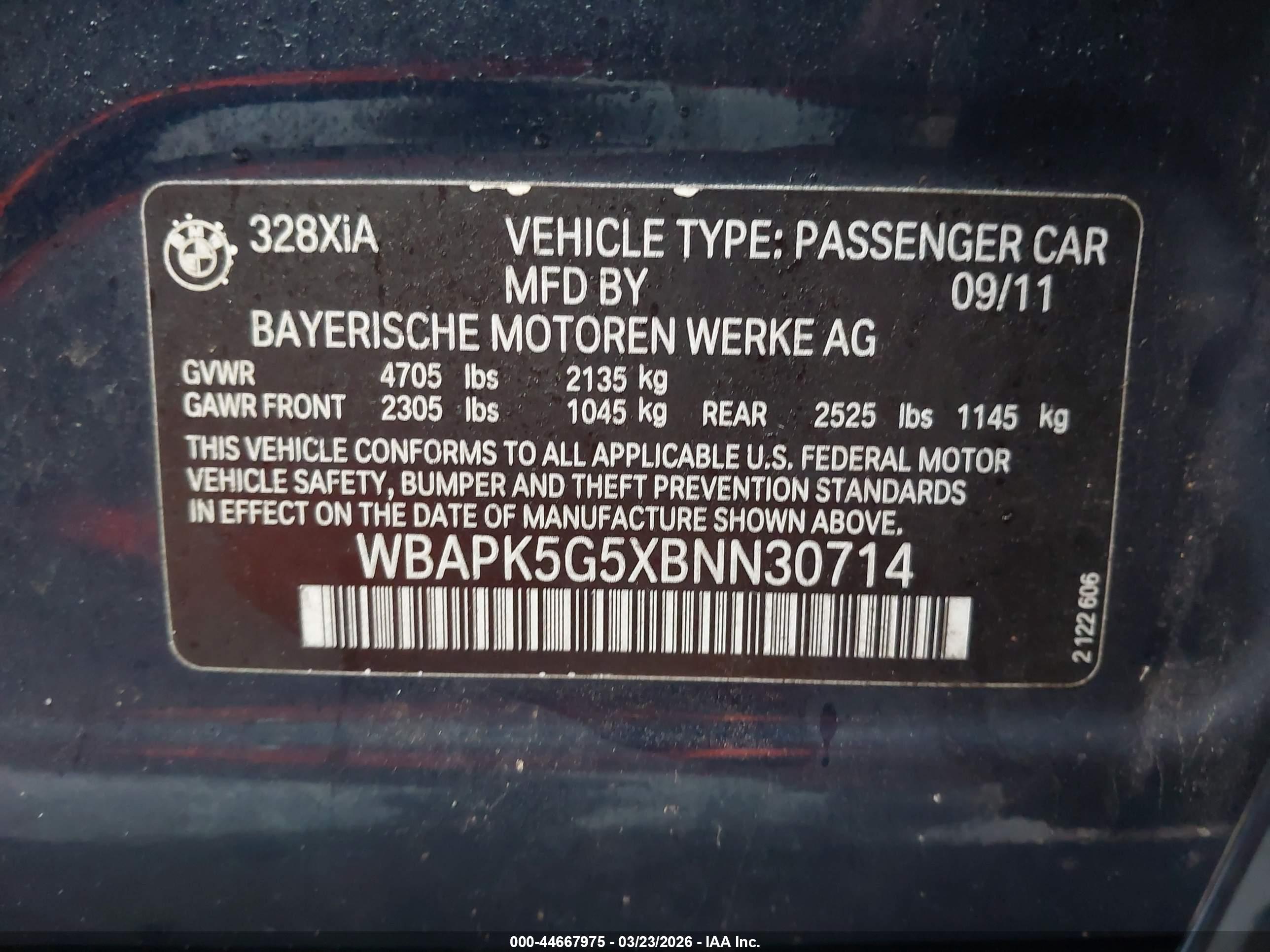 BMW 328I image 9