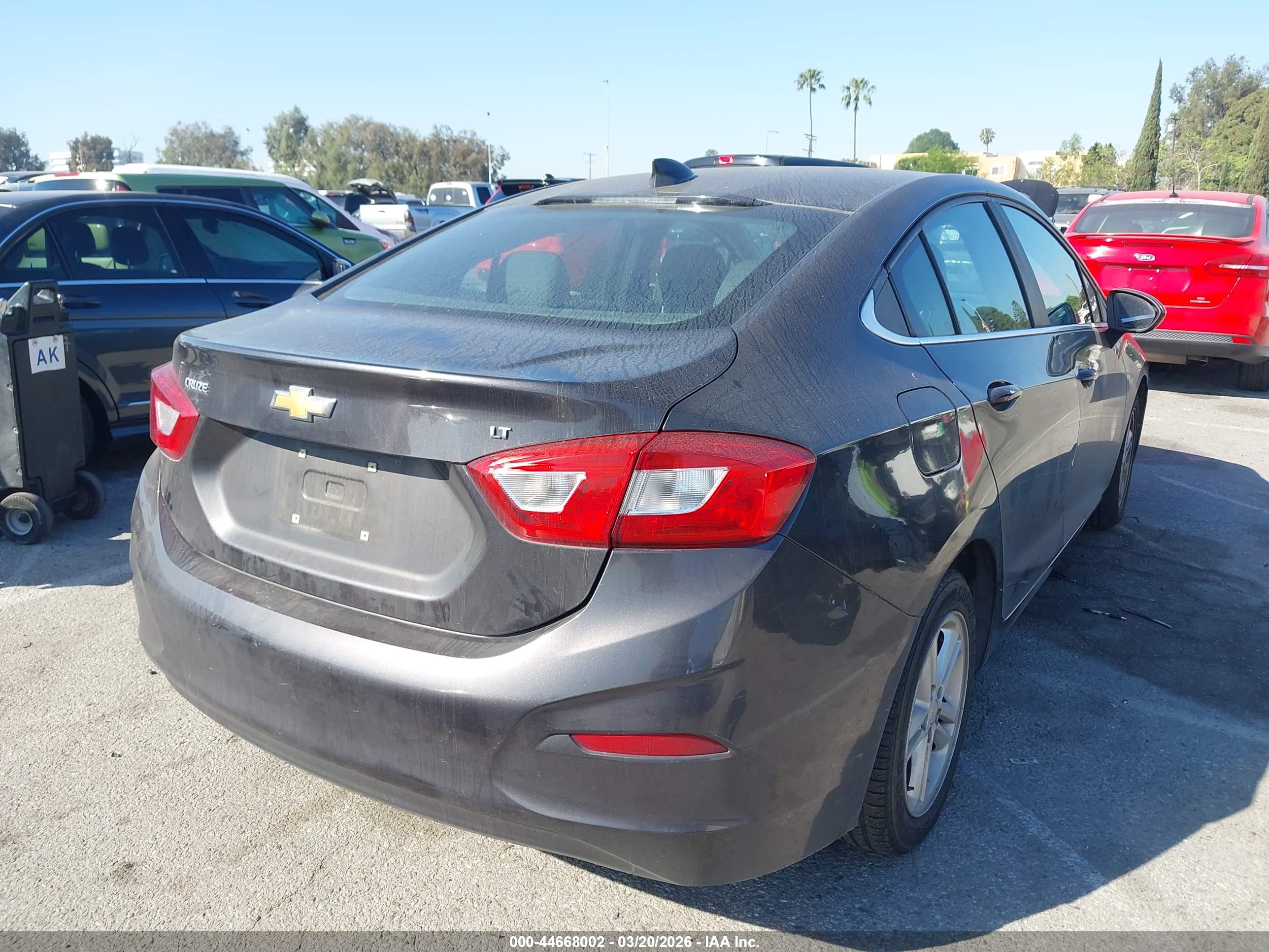 CHEVROLET CRUZE image 4