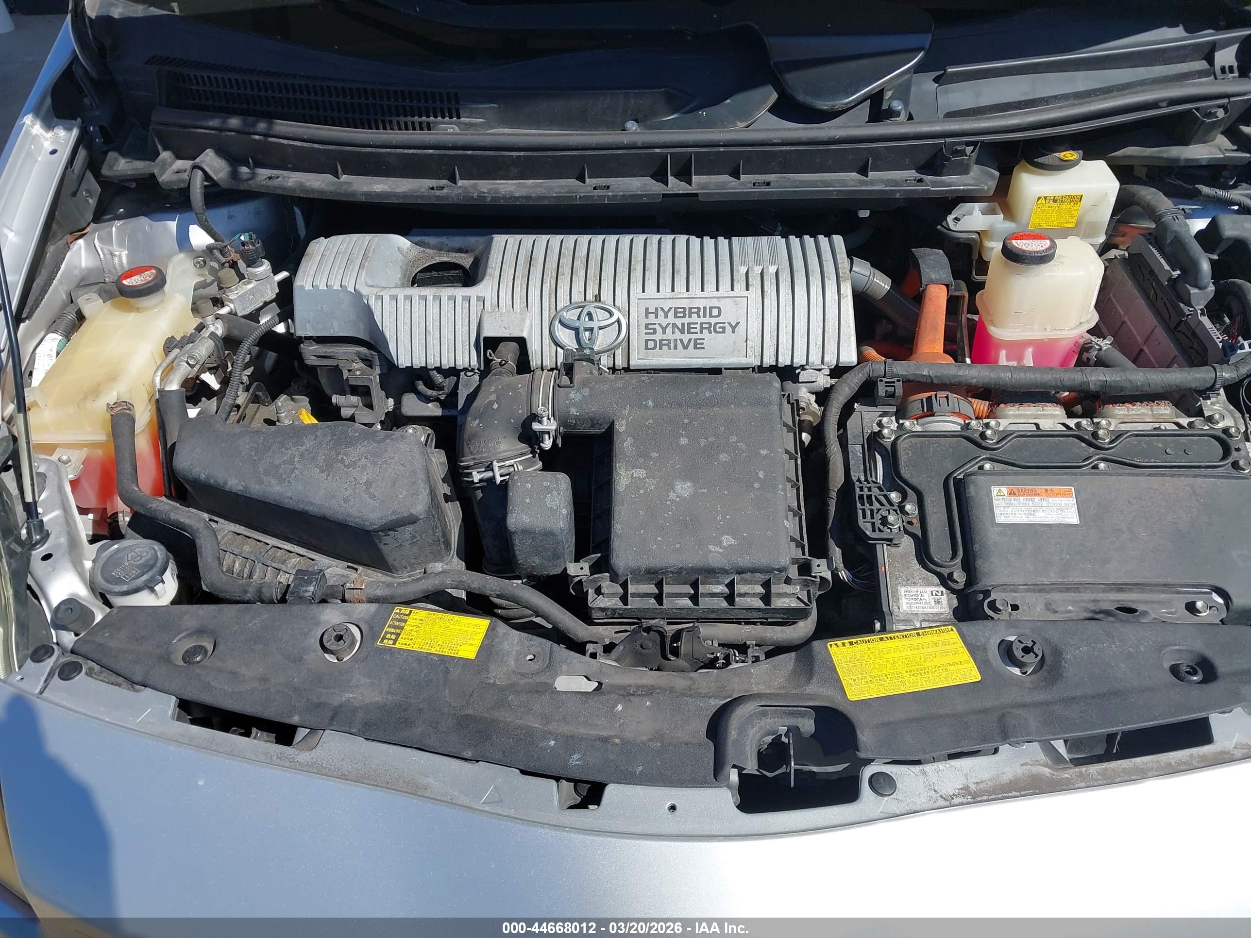 TOYOTA PRIUS image 10