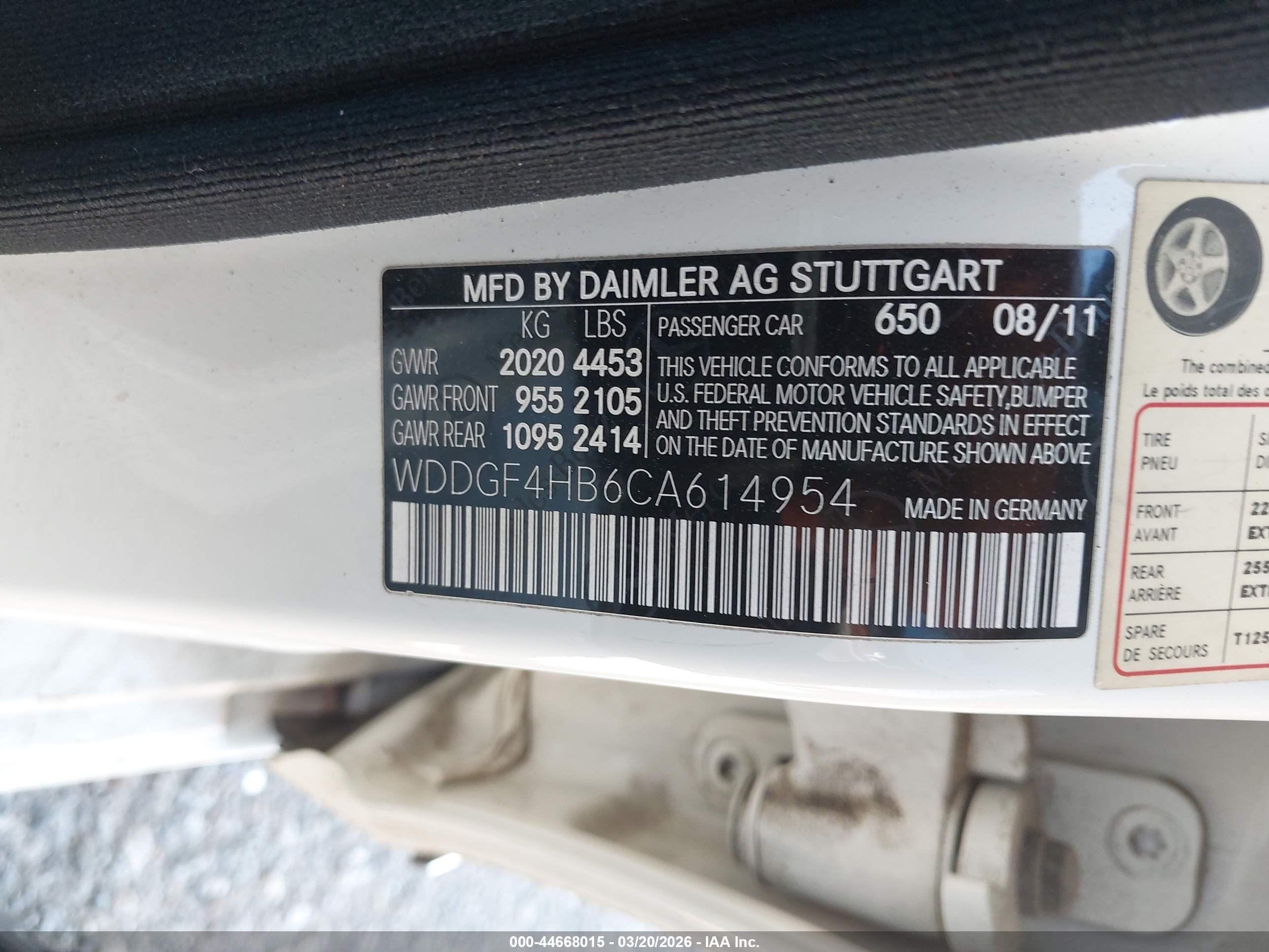 MERCEDES-BENZ C image 9