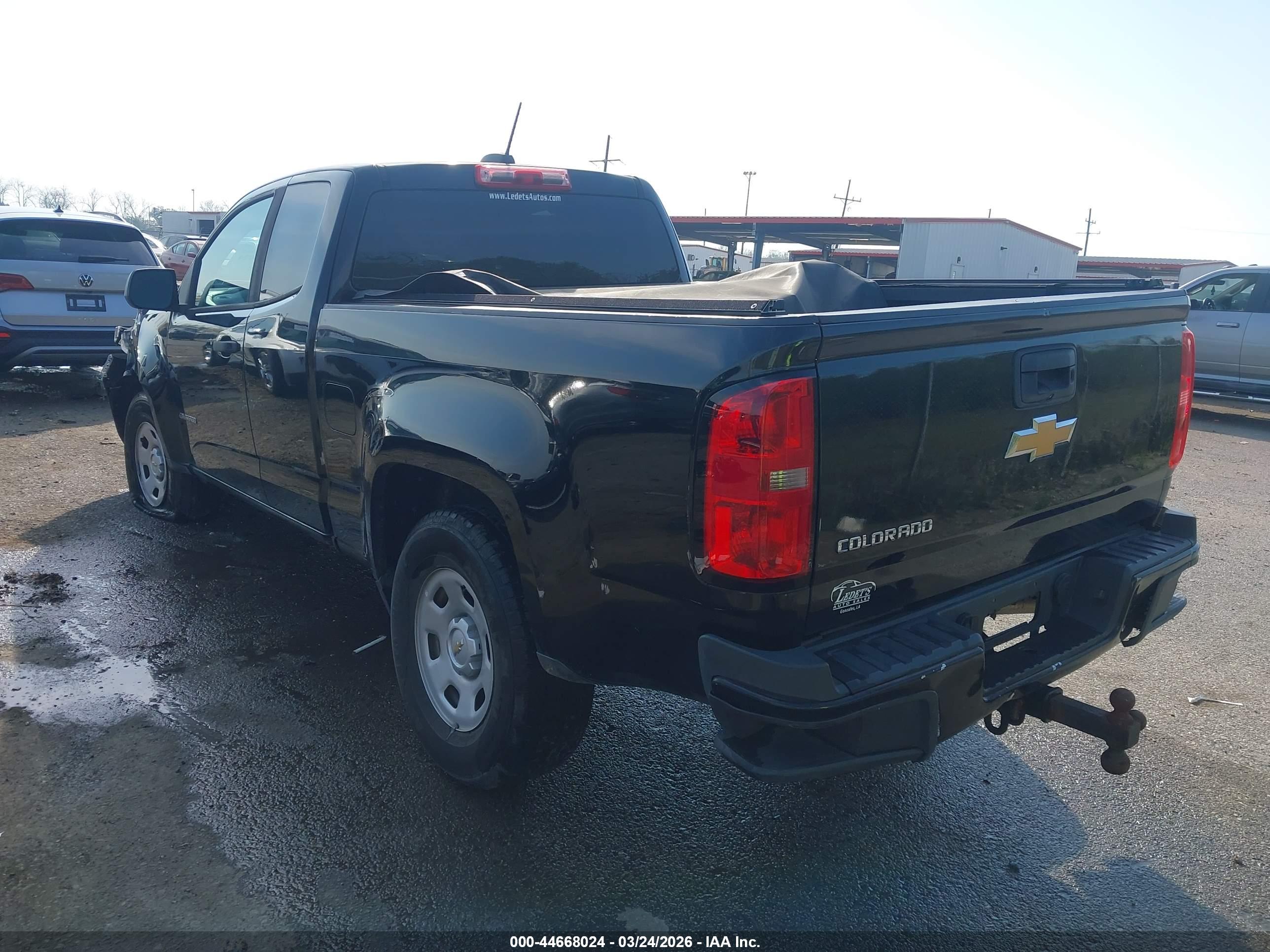 CHEVROLET COLORADO image 3