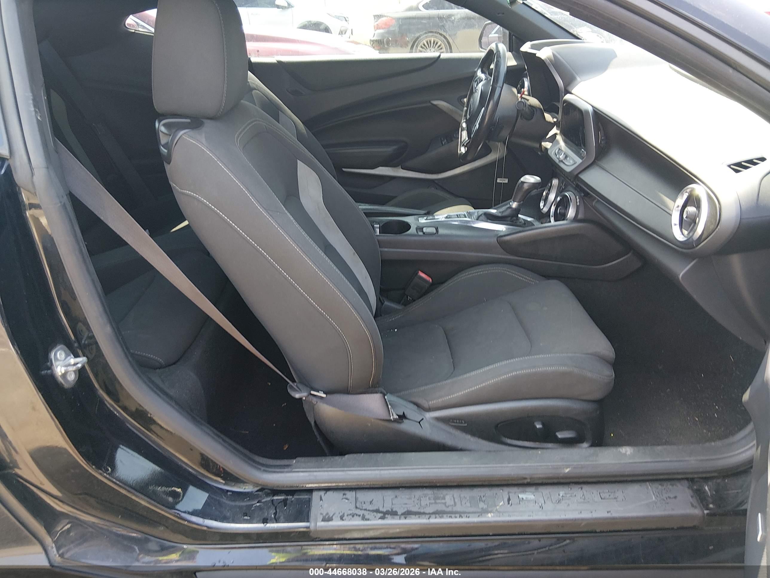 CHEVROLET CAMARO image 5