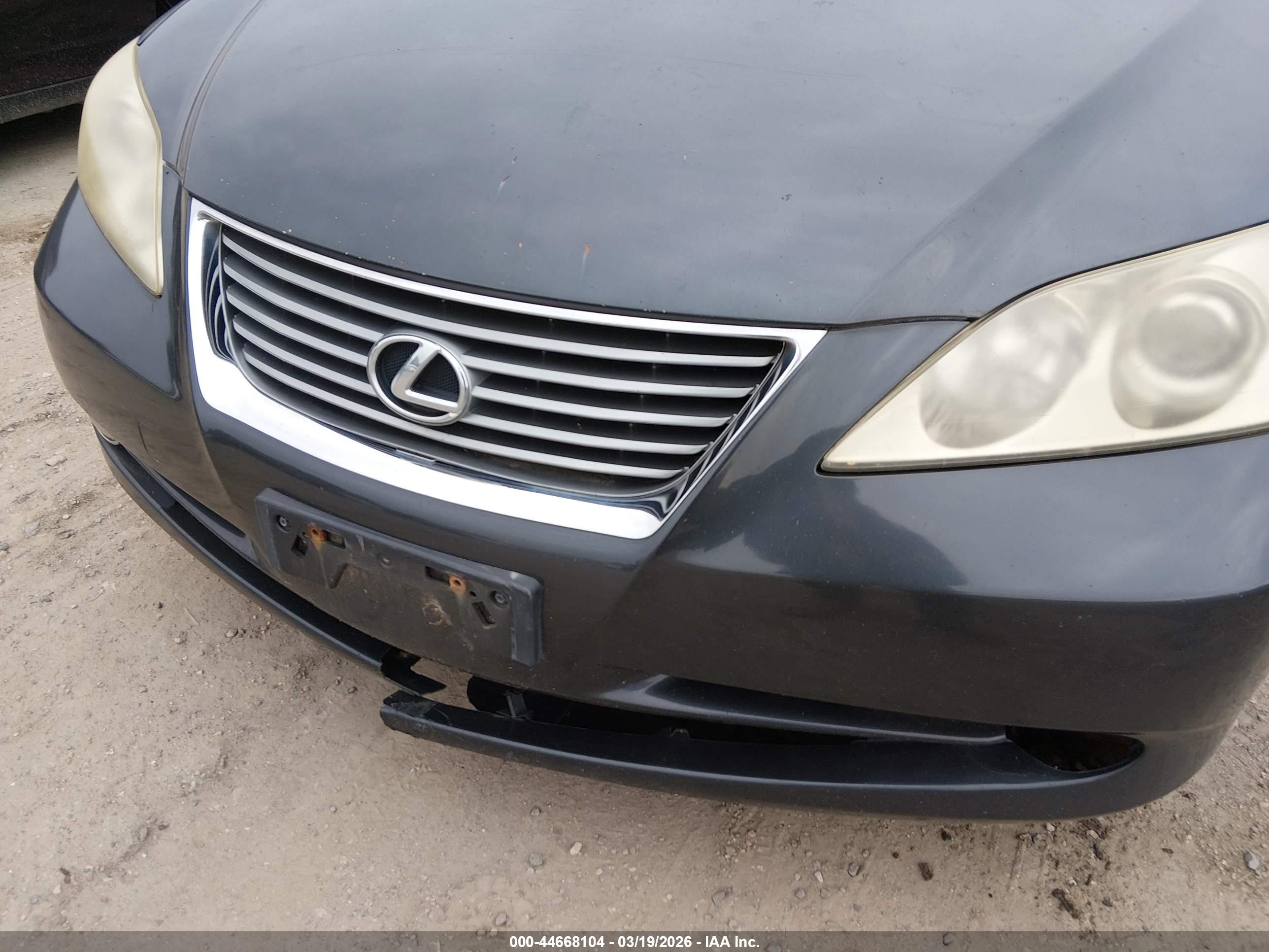 LEXUS ES image 6