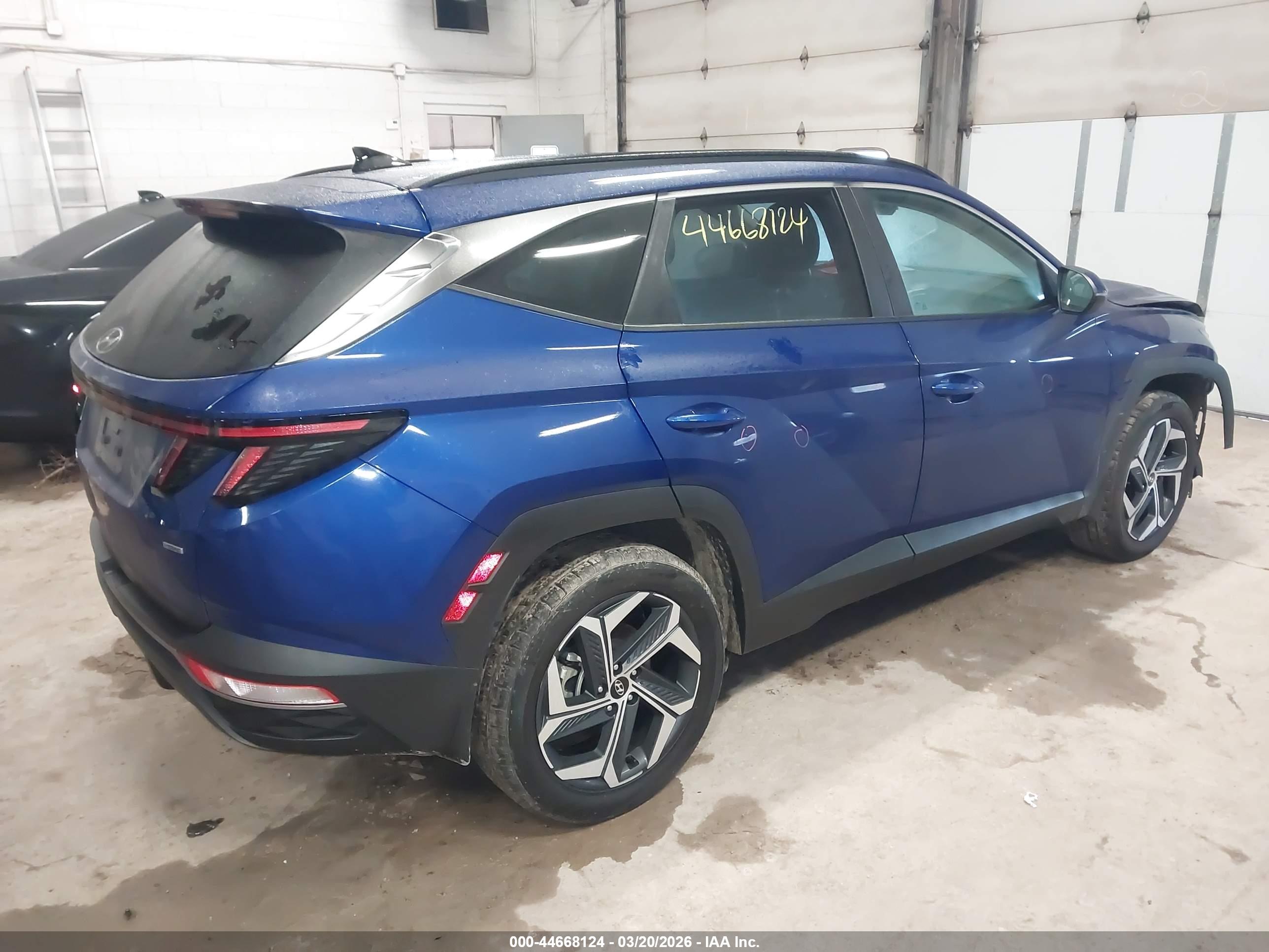 HYUNDAI TUCSON image 4